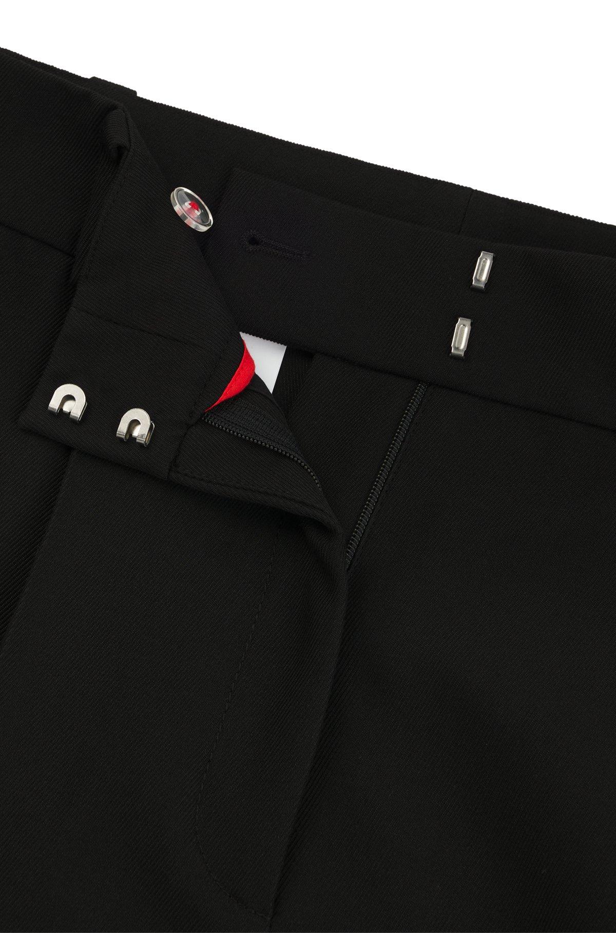 Regular-fit cargo trousers in stretch material Product Image