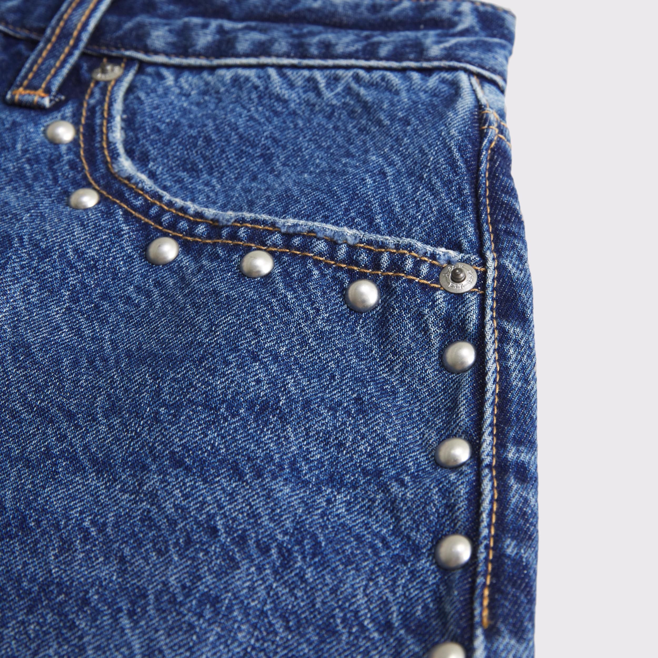 High Rise Loose Short Product Image