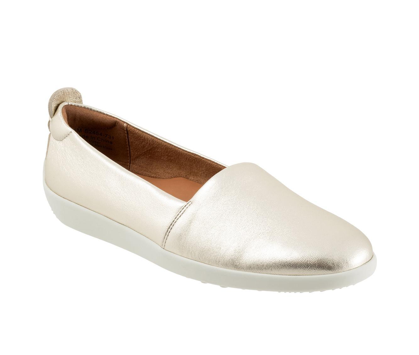 Women's Softwalk Deva Flats Product Image