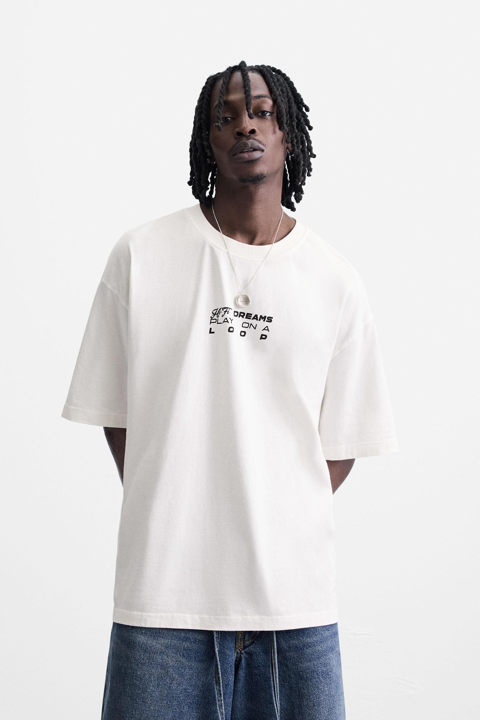 PRINTED GRAPHIC T-SHIRT Product Image