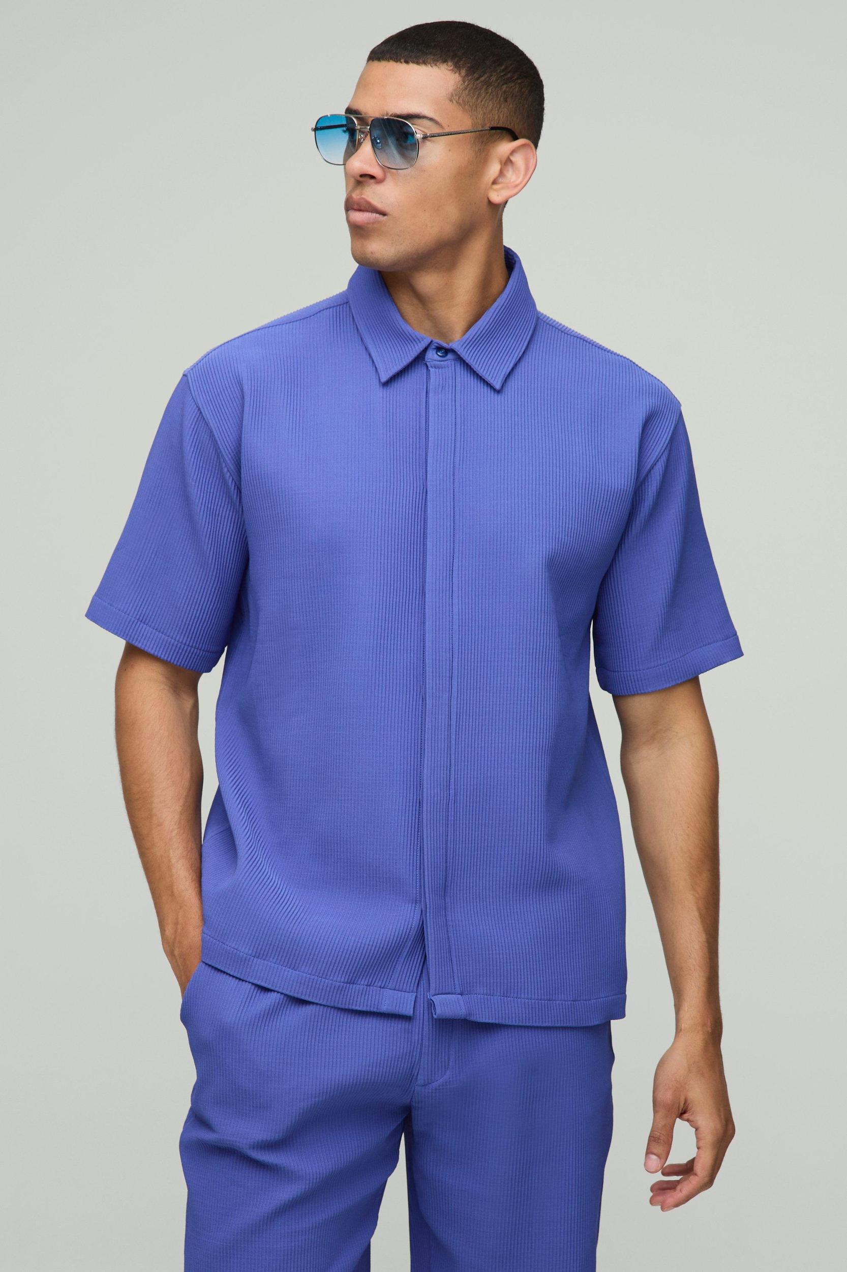 Oversized Concealed Placket Pleated Short Sleeve Shirt | boohooMAN USA Product Image