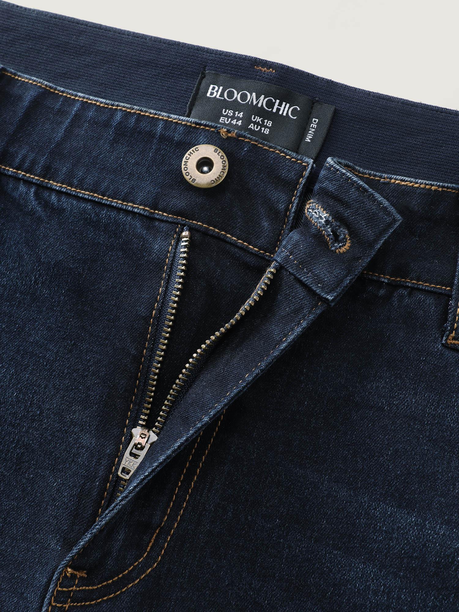 Stretchy Skinny-Fit Capri Jeans Female Product Image