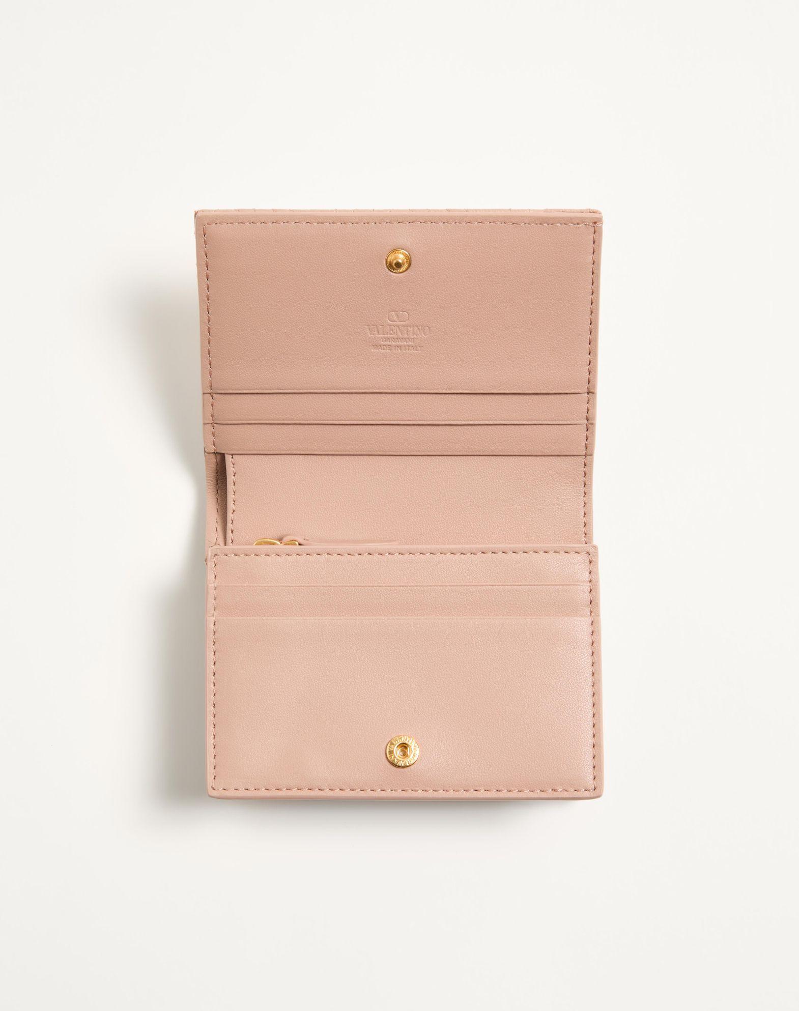 Valentino Garavani Quiltie 67 Wallet In Quilted Nappa Leather Product Image