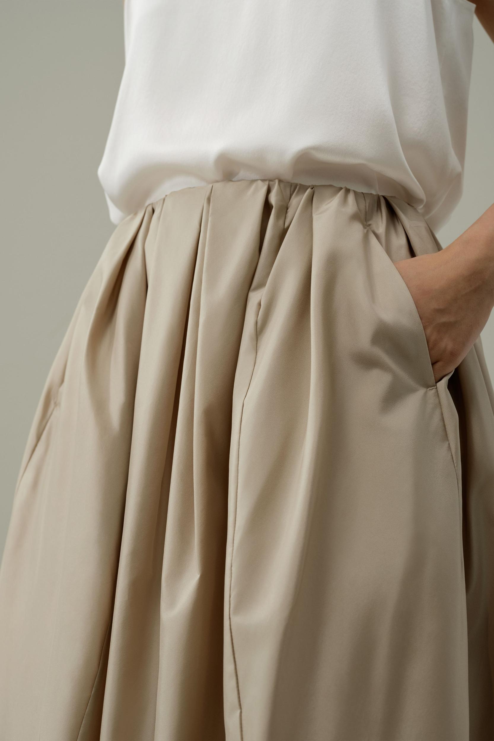 LILYSILK Women's Silk Taffeta Waist-Pleated Skirt, Black, Size 10, Water-Repellent & Voluminous Product Image