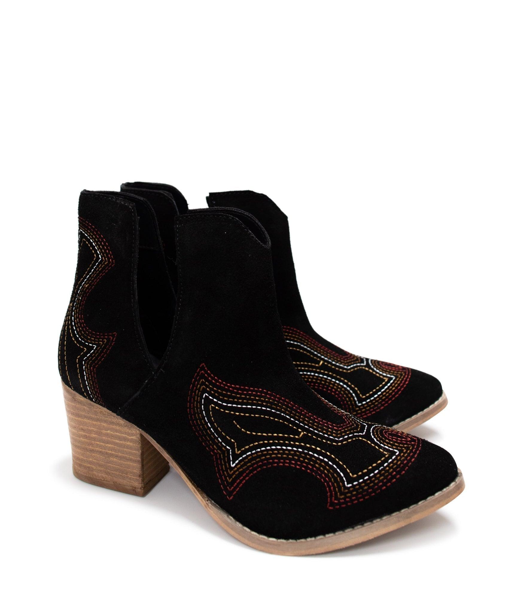 Journee Ankle Boots in Black (Online Exclusive) Product Image