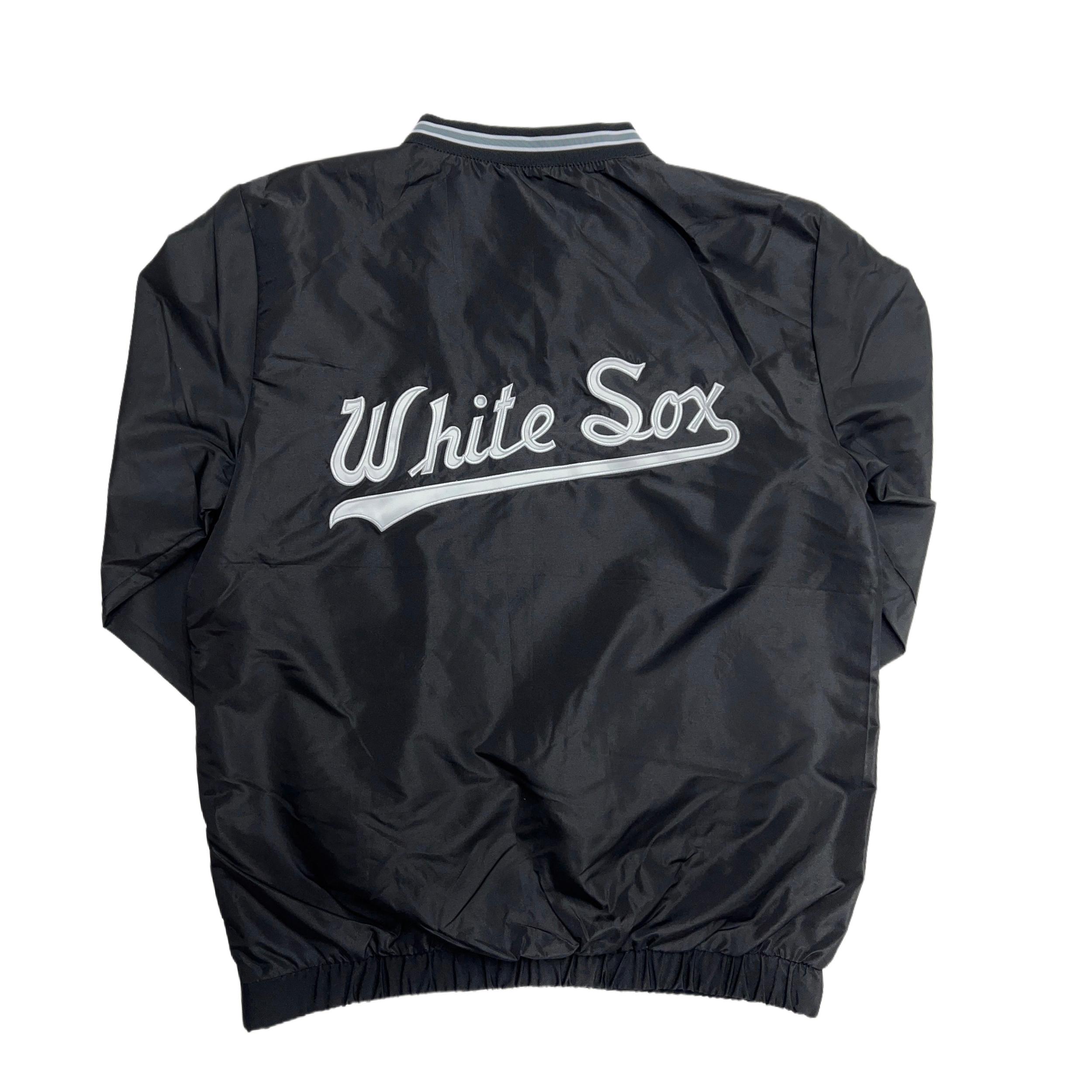 Chicago White Sox Windbreaker with Pocket Male Product Image