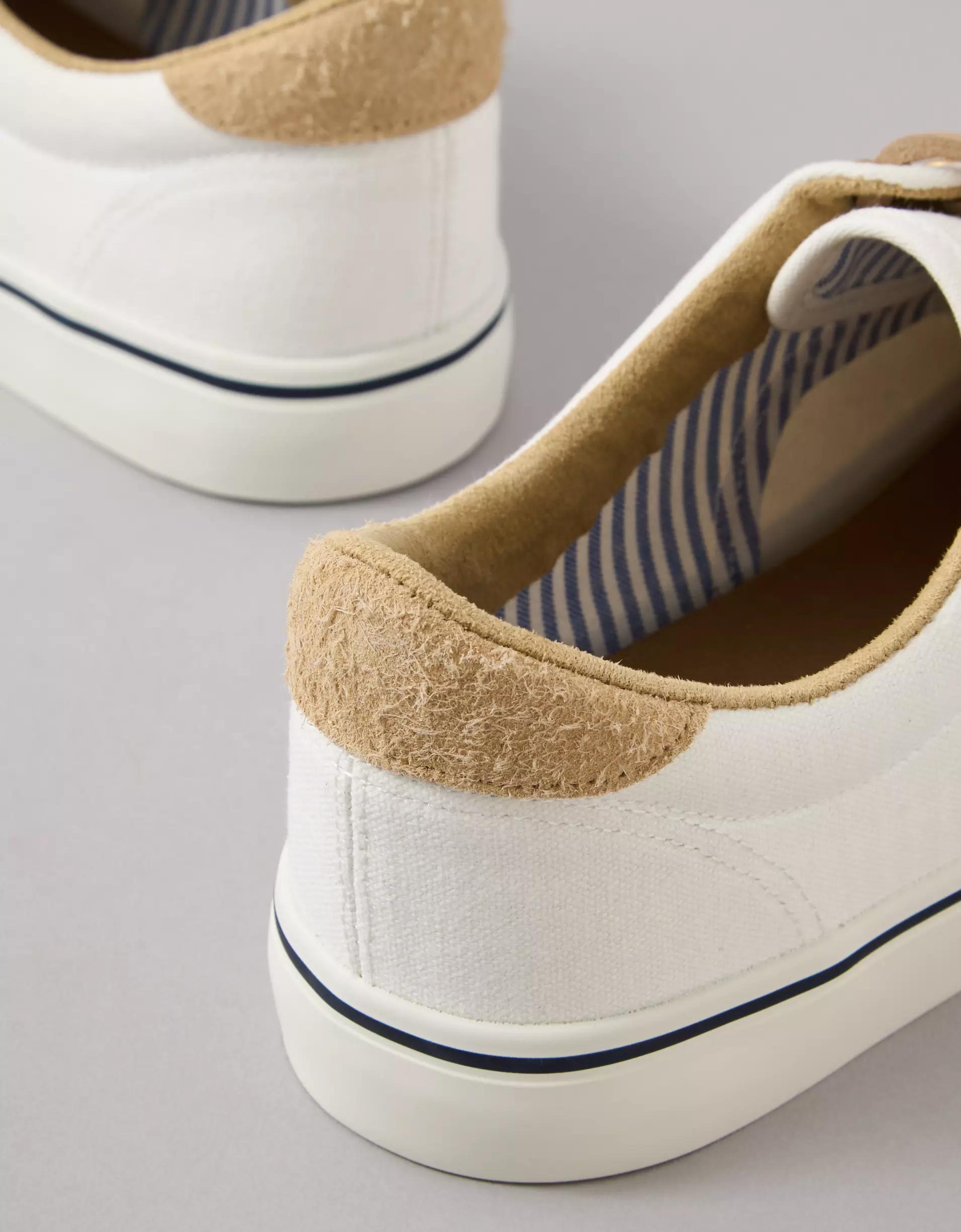 AE Men's Classic Sneaker Product Image