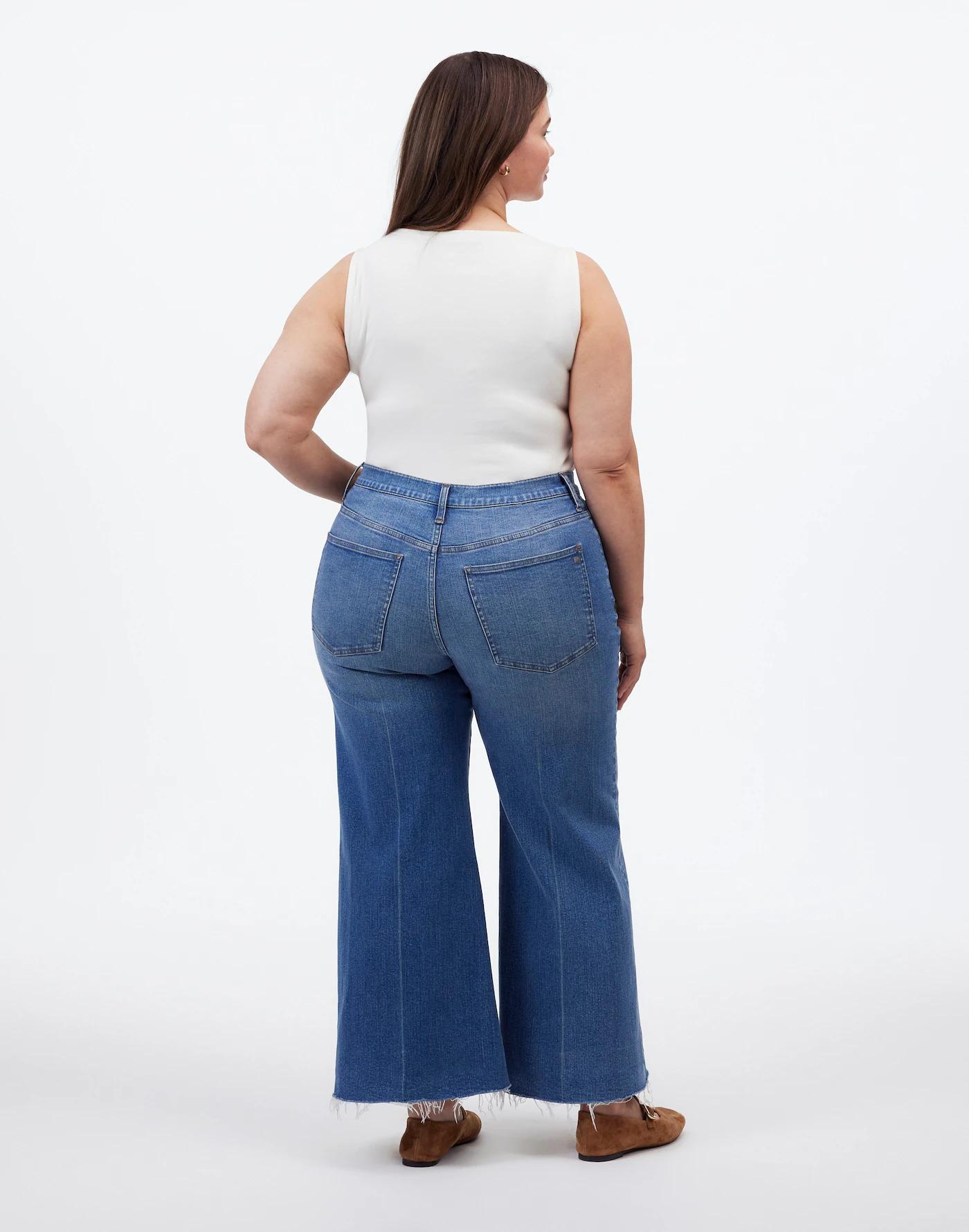 Plus Flared Wide-Leg Crop Jeans in Oneida Wash Product Image
