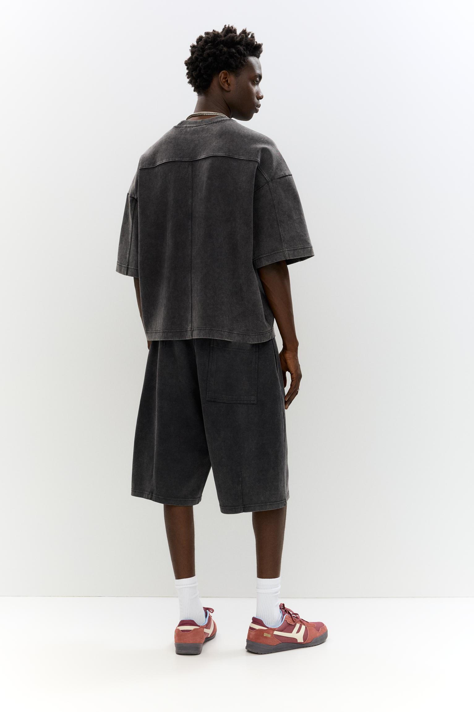 Super baggy Bermuda short sweatpants Product Image