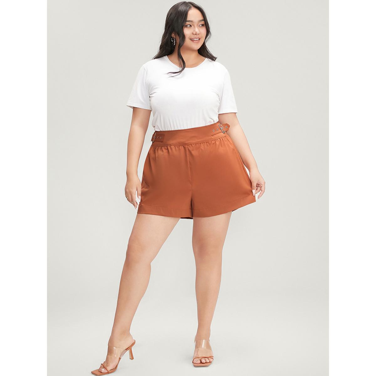 Plus Size Solid Buckle Detail Zipper Back Shorts Women Rust Office Plain Loose Dailywear Shorts BloomChic 30/6X Product Image