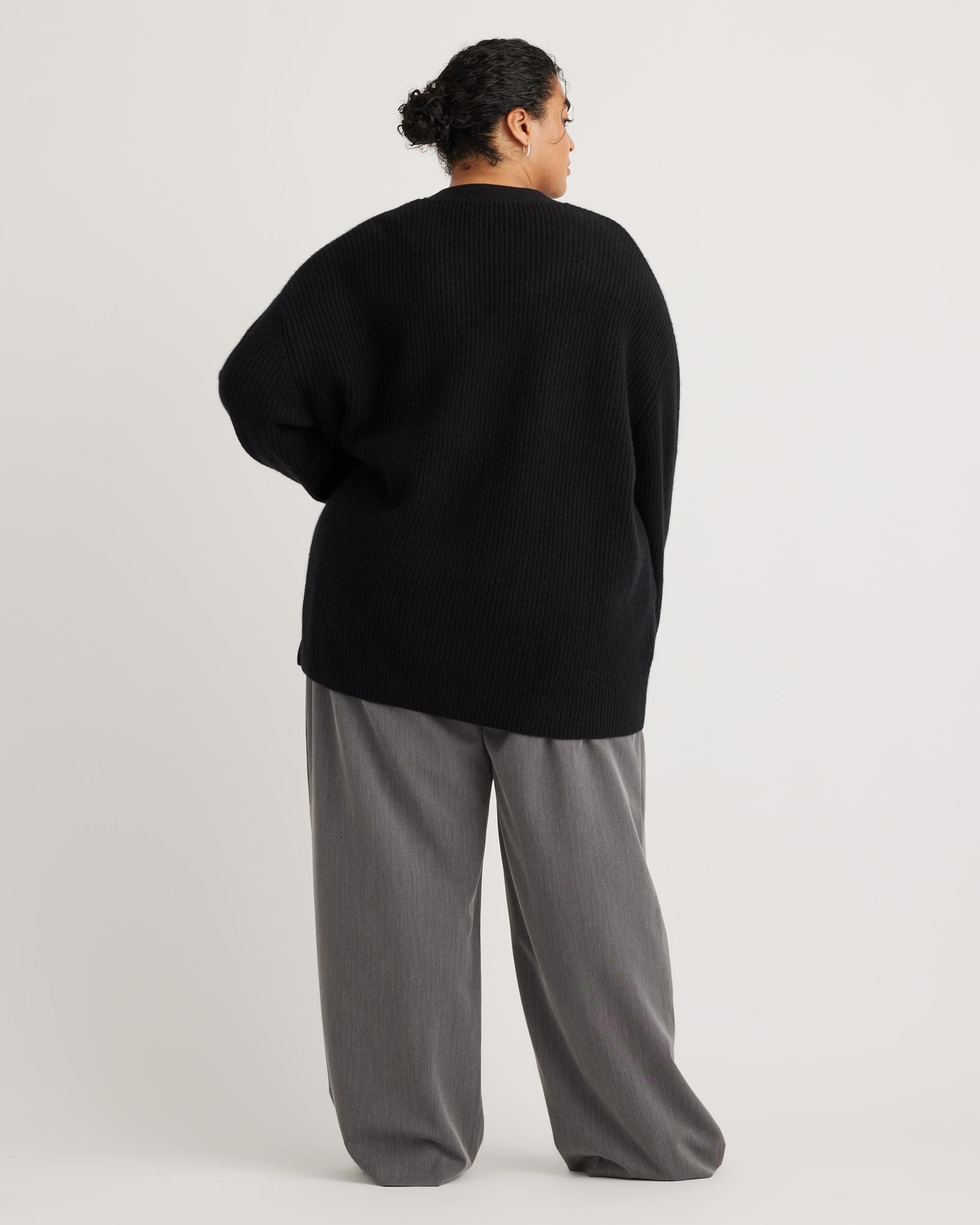 Quince | Women's Mongolian Cashmere Oversized Boyfriend Cardigan Sweater Product Image