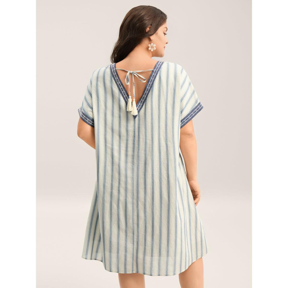 Plus Size Pure Cotton Stripe Print Pockets Midi Dress Ivory Women Resort V-neck Short sleeve Curvy BloomChic 26/4X Product Image