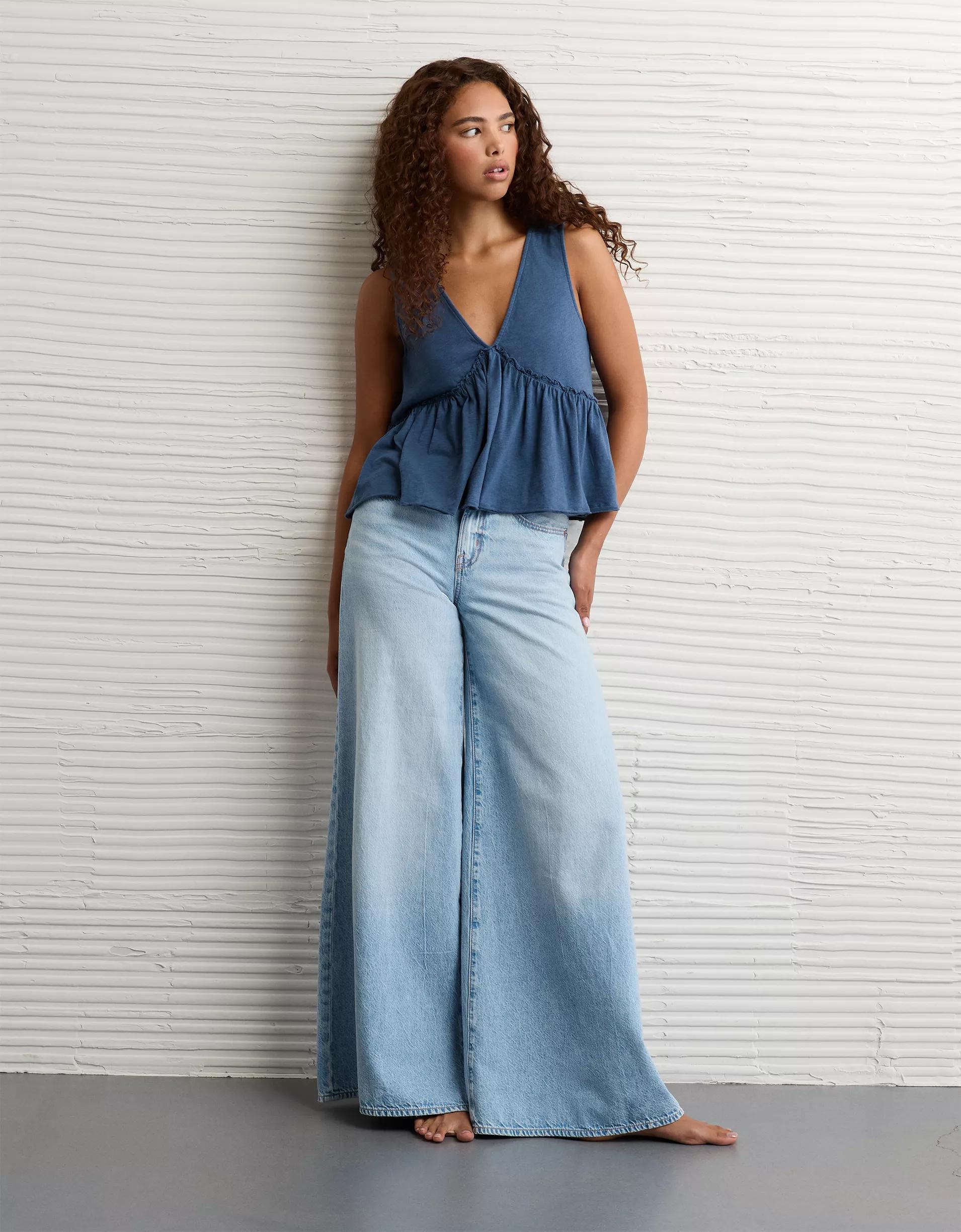 AE Sunchaser Knit V-Neck Swing Tank Top Product Image