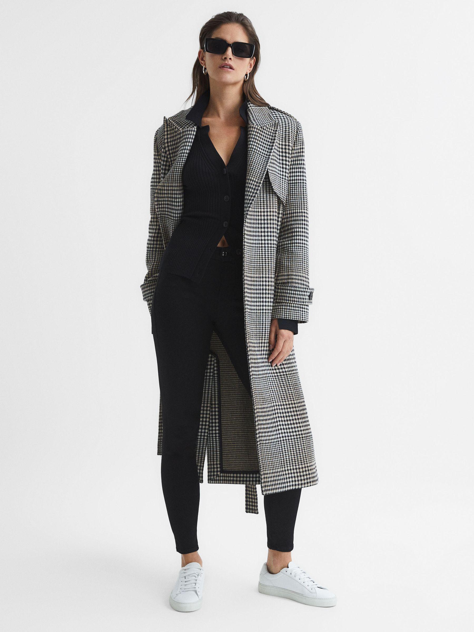 Good American The Good Legs Jeans in Black Product Image