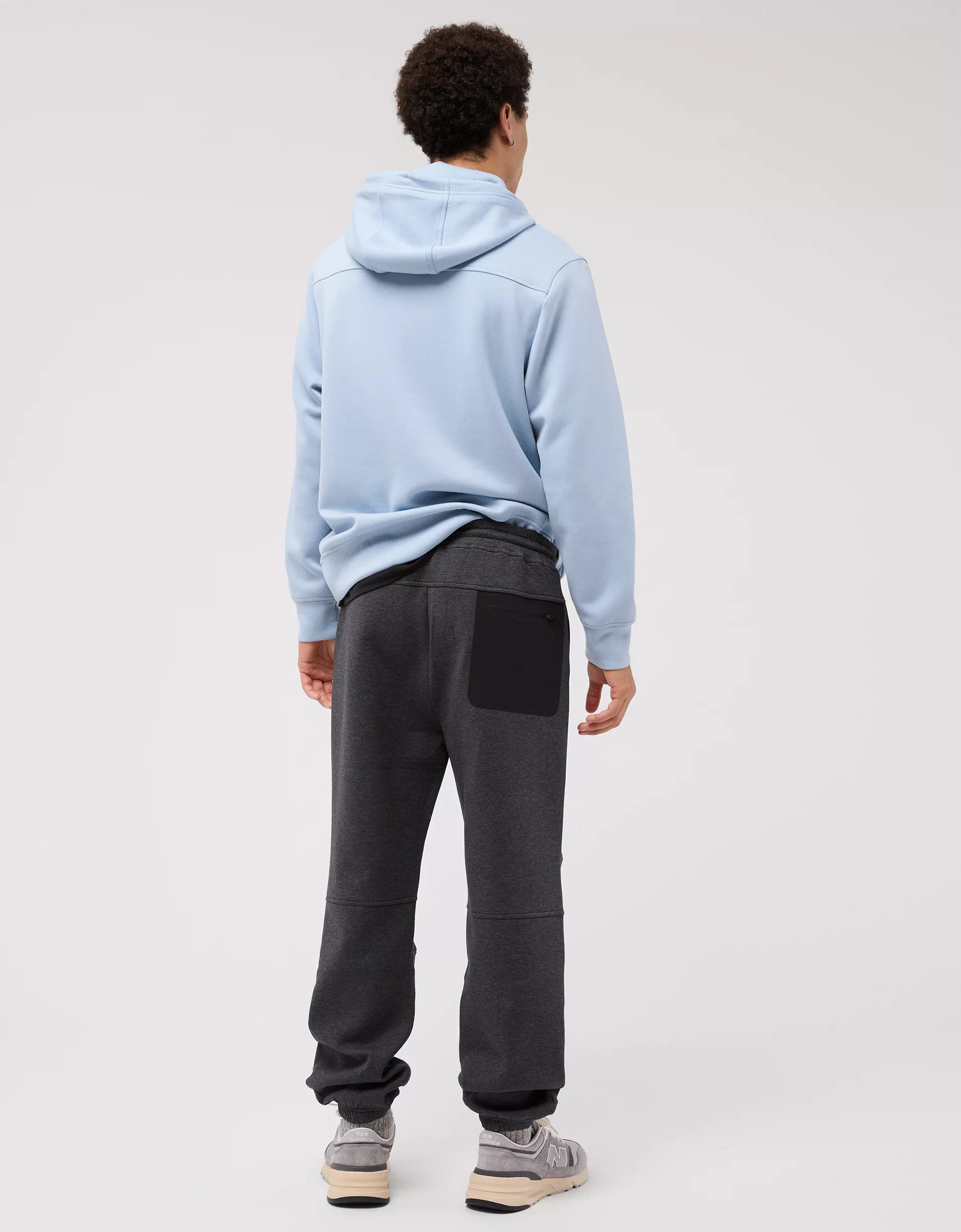 AE 24/7 Tech Fleece Jogger Product Image