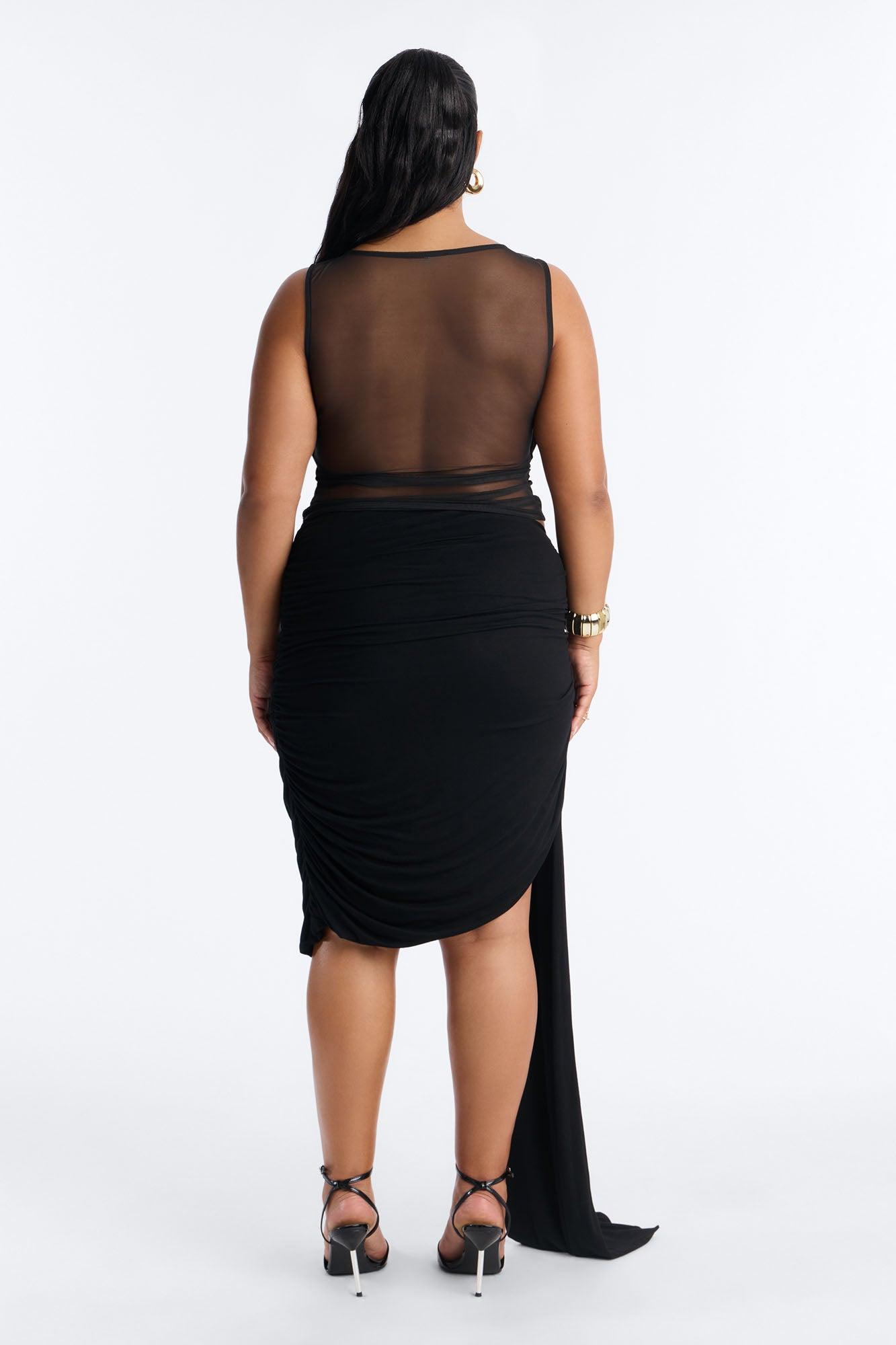 Effortless Edge Top - Black Female Product Image