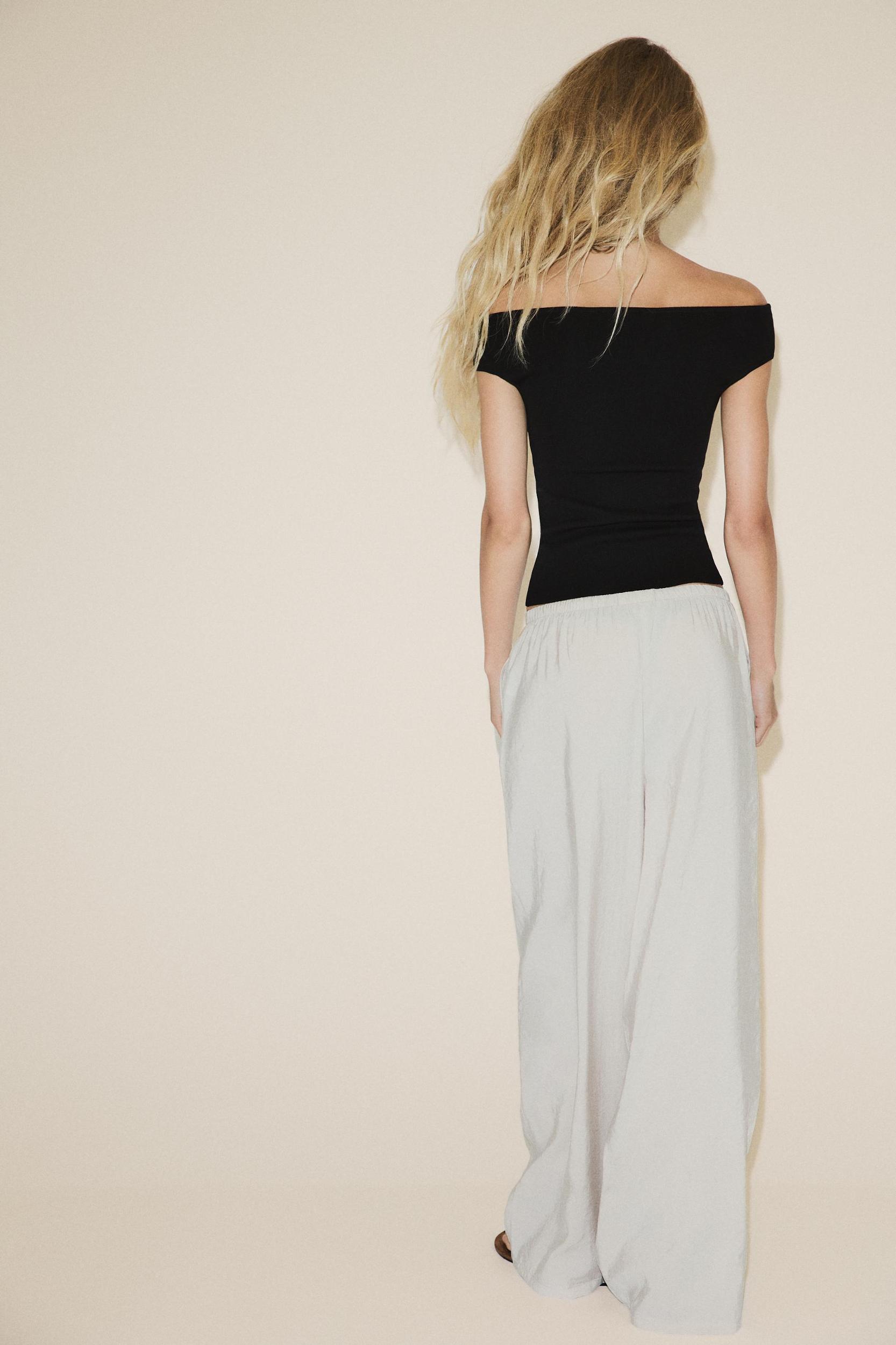 PLAIN KNIT BOAT NECK TOP Product Image