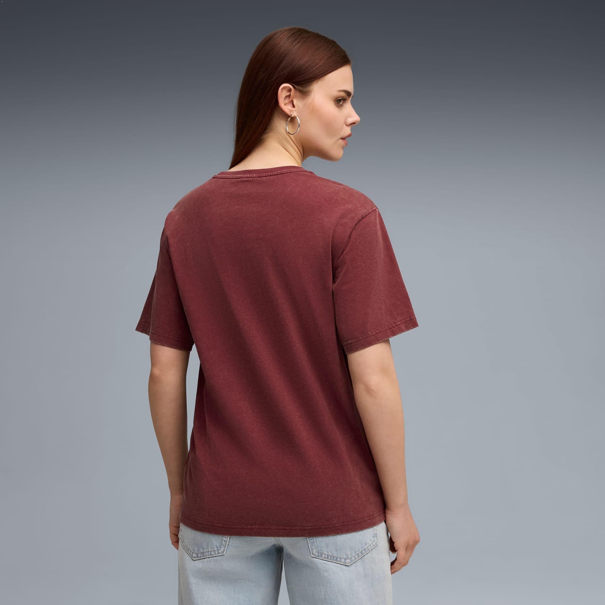ESS ELEVATED Wash Tee Women Product Image