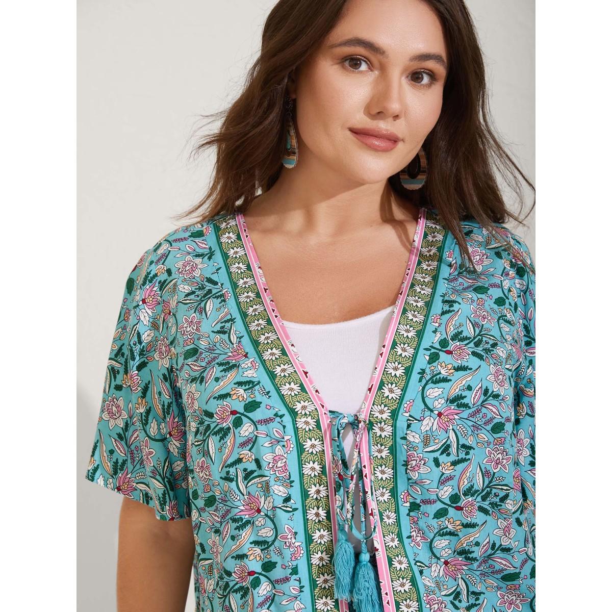 Plus Size Floral Print Tassels Co-Ord Set Arctic Women Vacation Tie knot No stretch Sleeve Half Sleeve Non 26/4X Two-Piece sets BloomChic Product Image