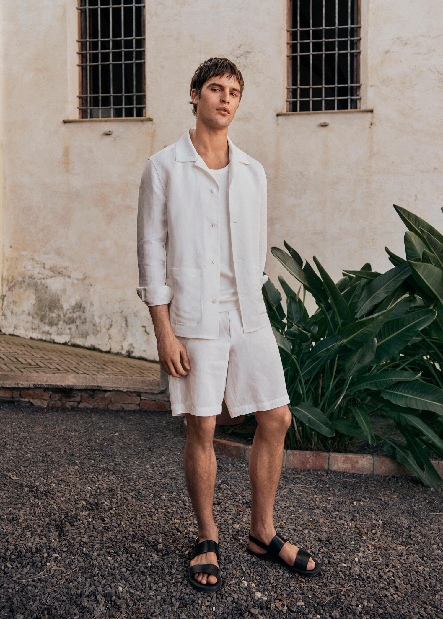 Linen lyocell slim-fit bermuda shorts - Men | MANGO USA Product Image