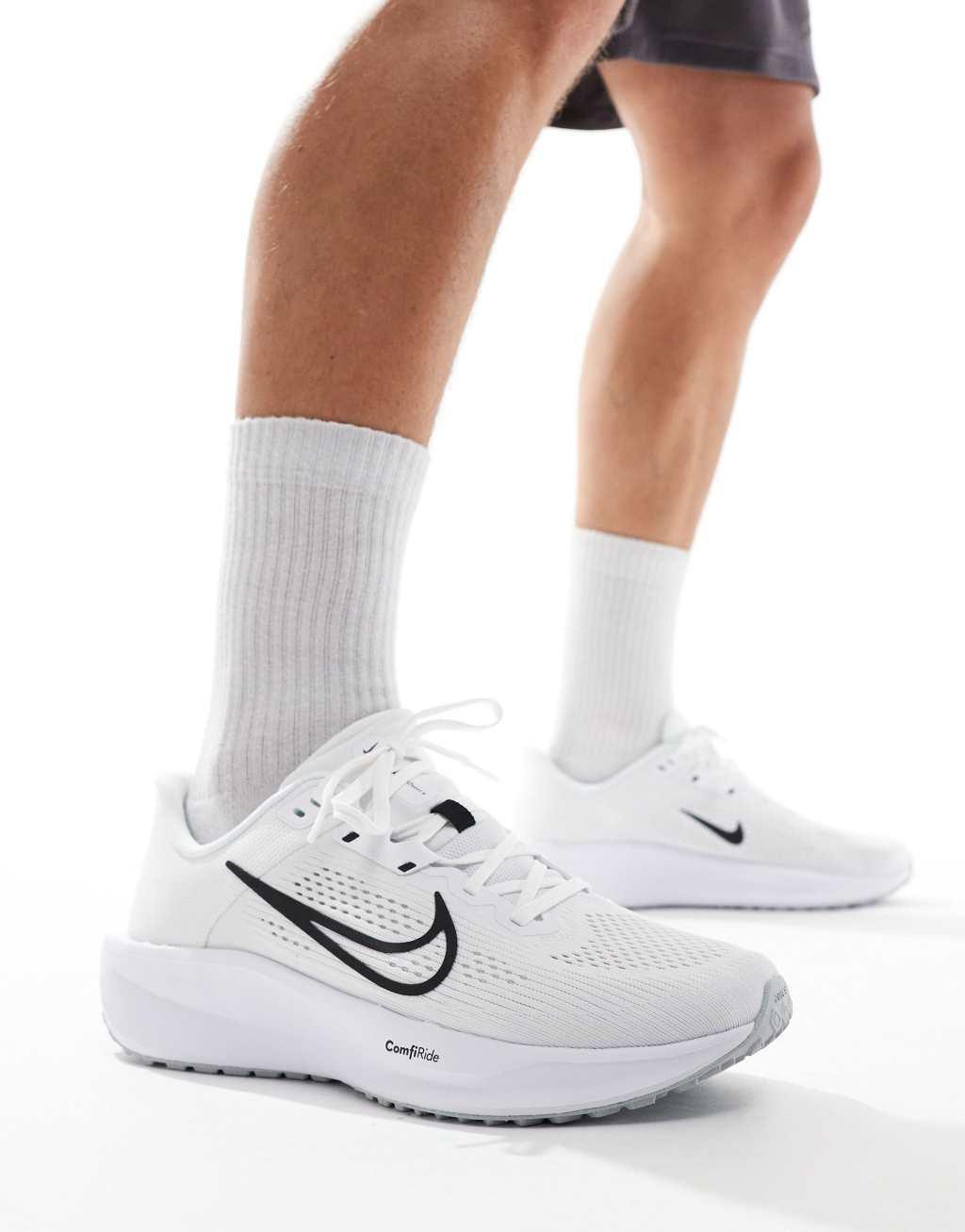 Nike Running Quest 6 sneakers in white and black Product Image