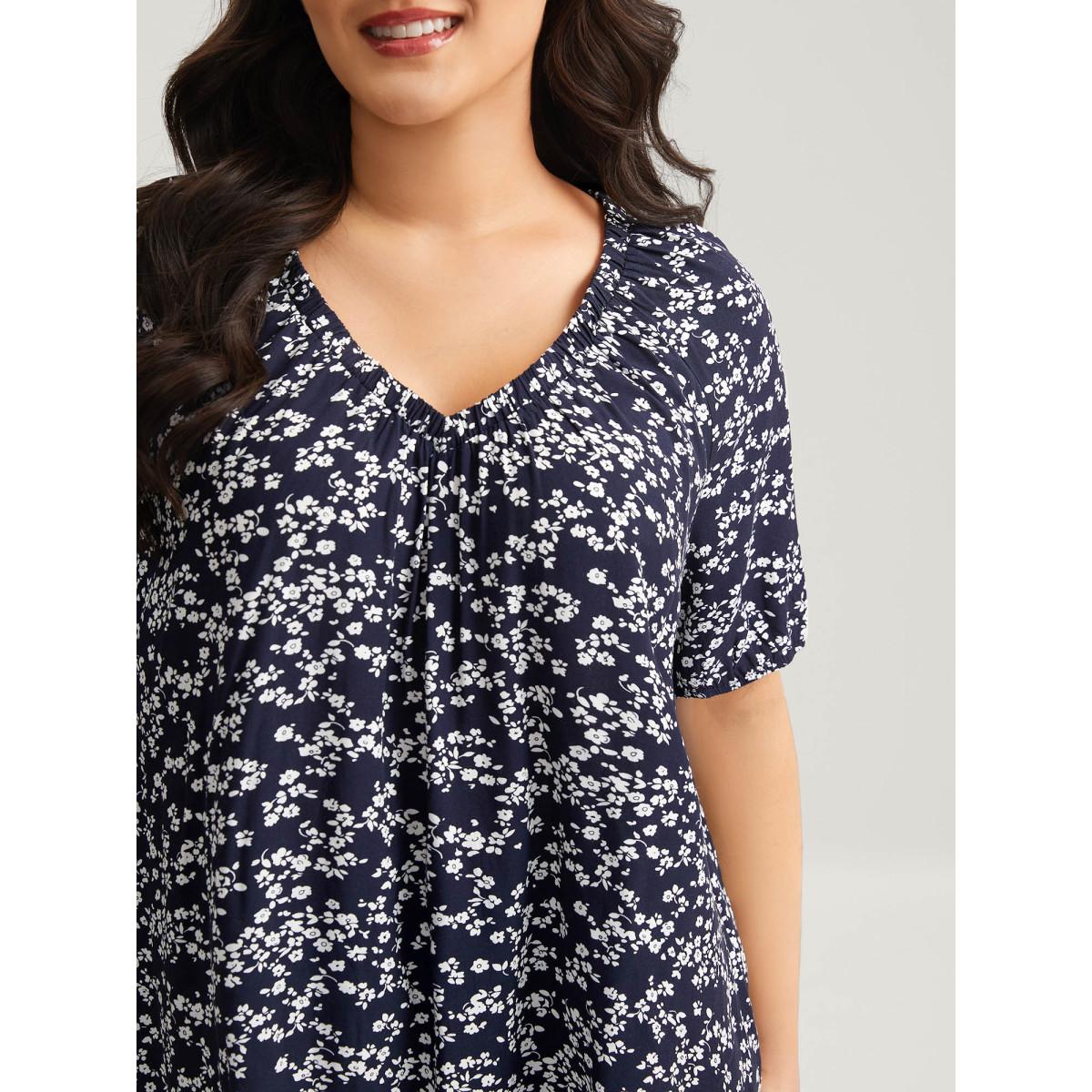 Plus Size Indigo Supersoft Ditsy Floral Print Blouse Women Leisure Short sleeve V-neck Casual Blouses BloomChic 10/M Product Image
