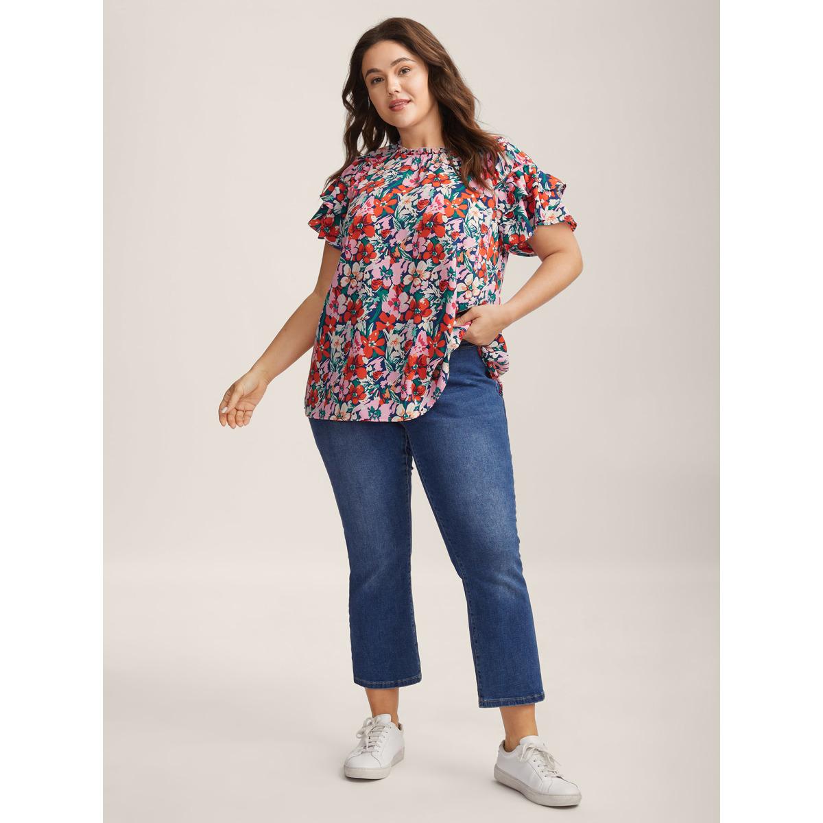 Plus Size Multicolor Groovy Floral Print Ruffled Layered Sleeve Blouse Women Leisure Short sleeve Round Neck Casual Blouses BloomChic 26/4X Product Image