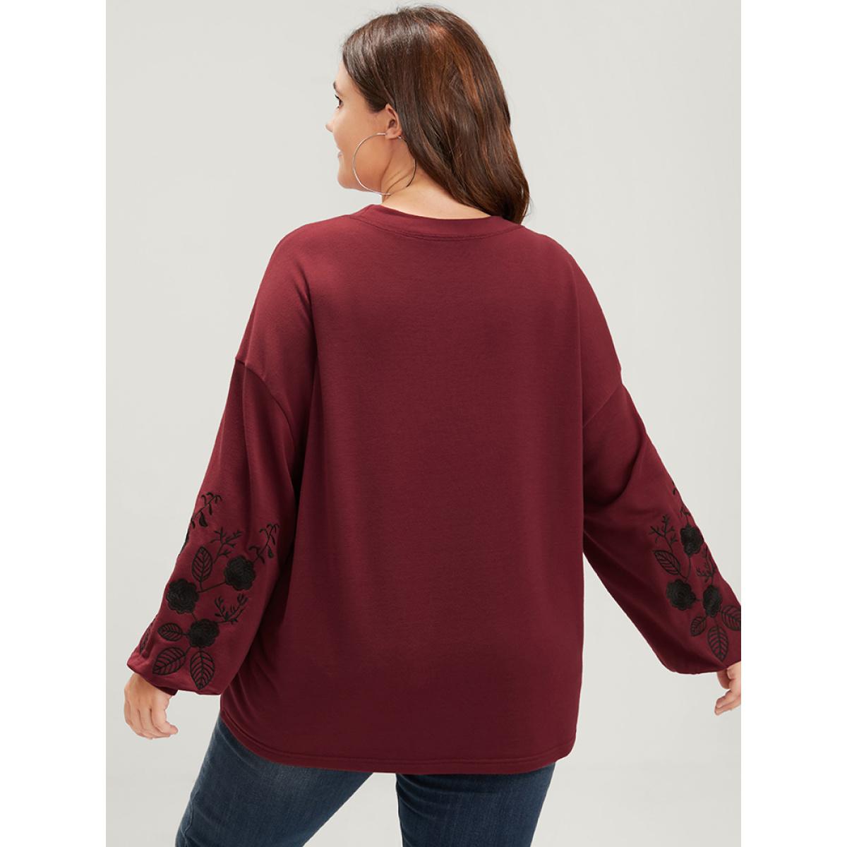 Plus Size Plain Embroidered Lantern Sleeve Drop Shoulder Sweatshirt Women Scarlet Elegant Embroidered Round Neck Dailywear Sweatshirts BloomChic 28/5X Product Image