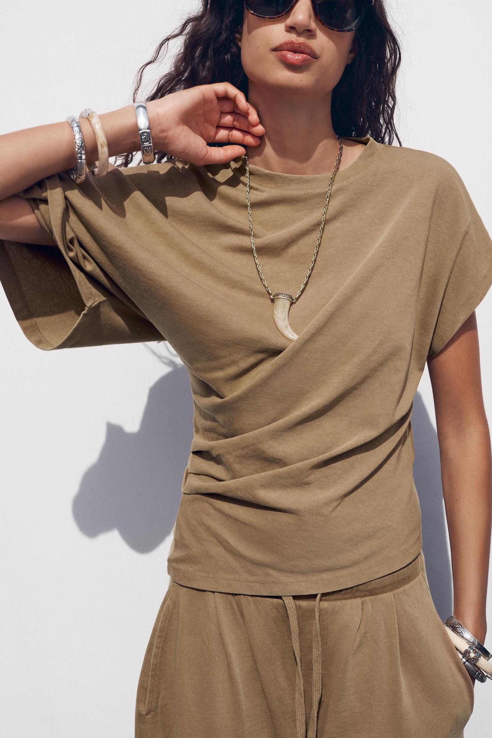 WASHED ASYMMETRIC T-SHIRT Product Image