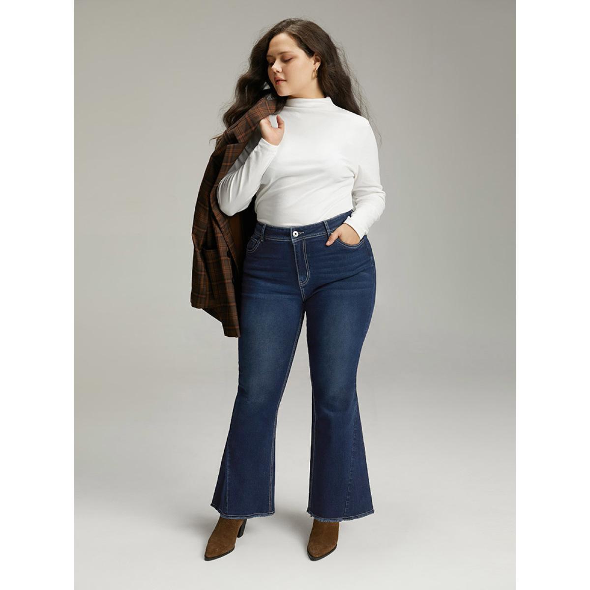 Plus Size High Rise Flare Jeans With Frayed Hem Women DarkBlue Casual Plain Plain High stretch Pocket Jeans BloomChic 30/6X Product Image