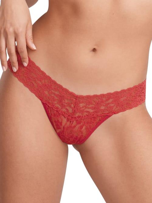 Signature Lace Low Rise Thong Product Image