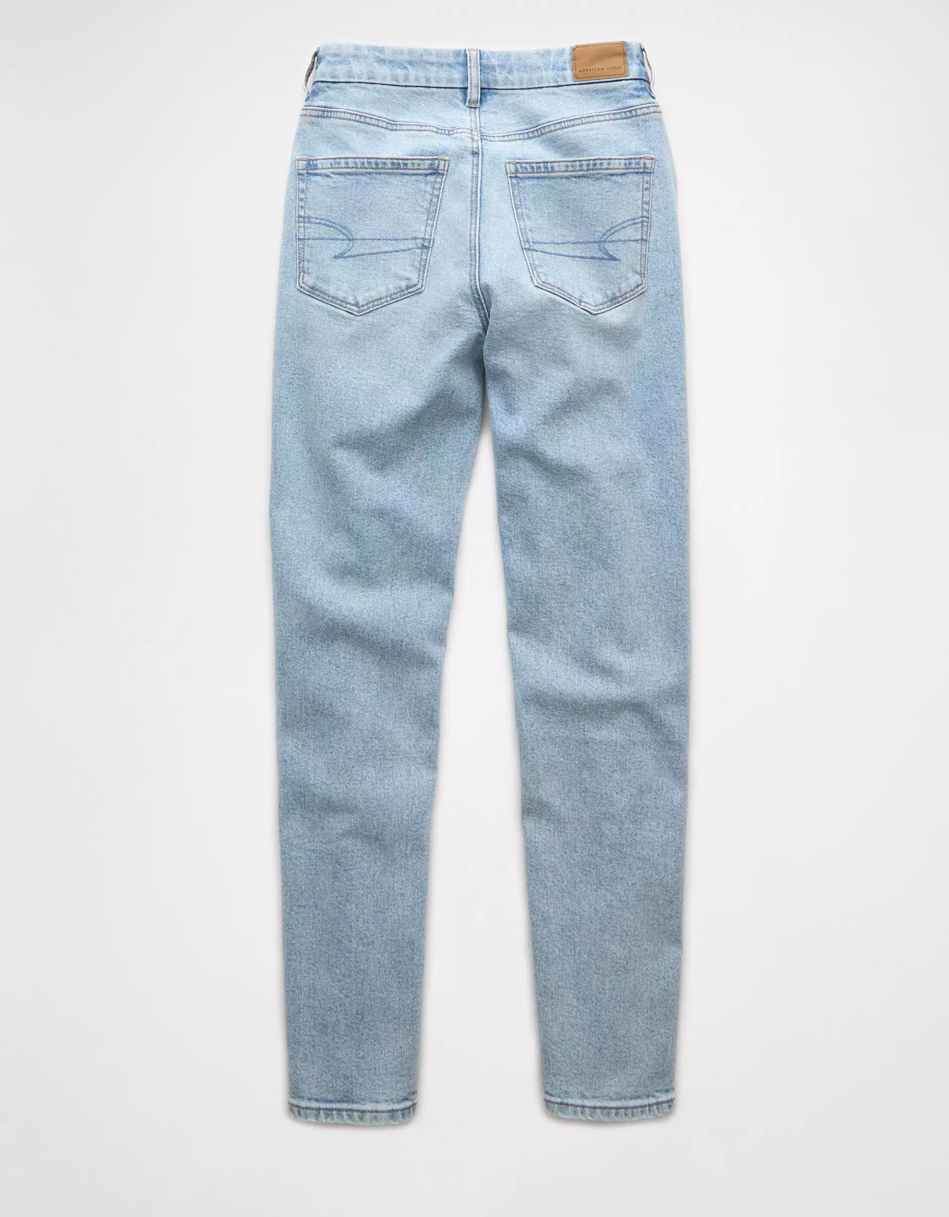 AE Strigid Curvy Mom Jean Product Image