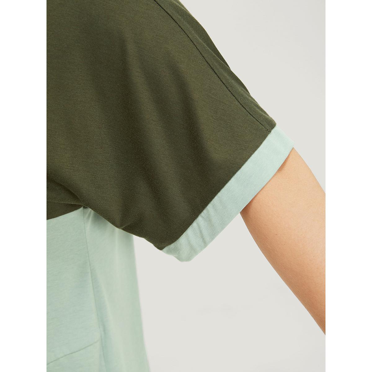 Plus Size Two Tone Dolman Sleeve Patched Pocket T-shirt Sage Women Casual Contrast Colorblock Round Neck Dailywear T-shirts BloomChic 14-16/1X Product Image