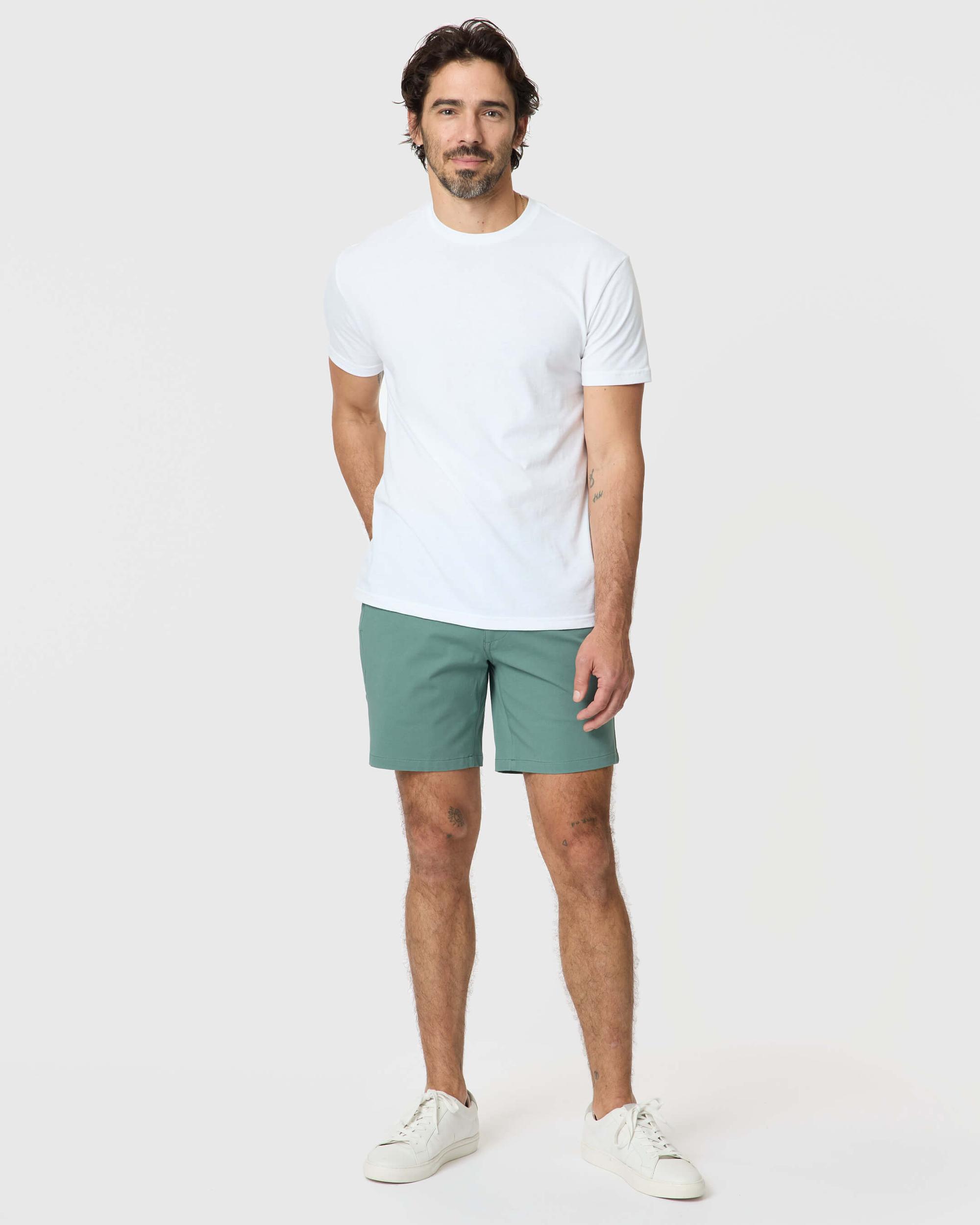 7" Moss Classic Twill Shorts Product Image