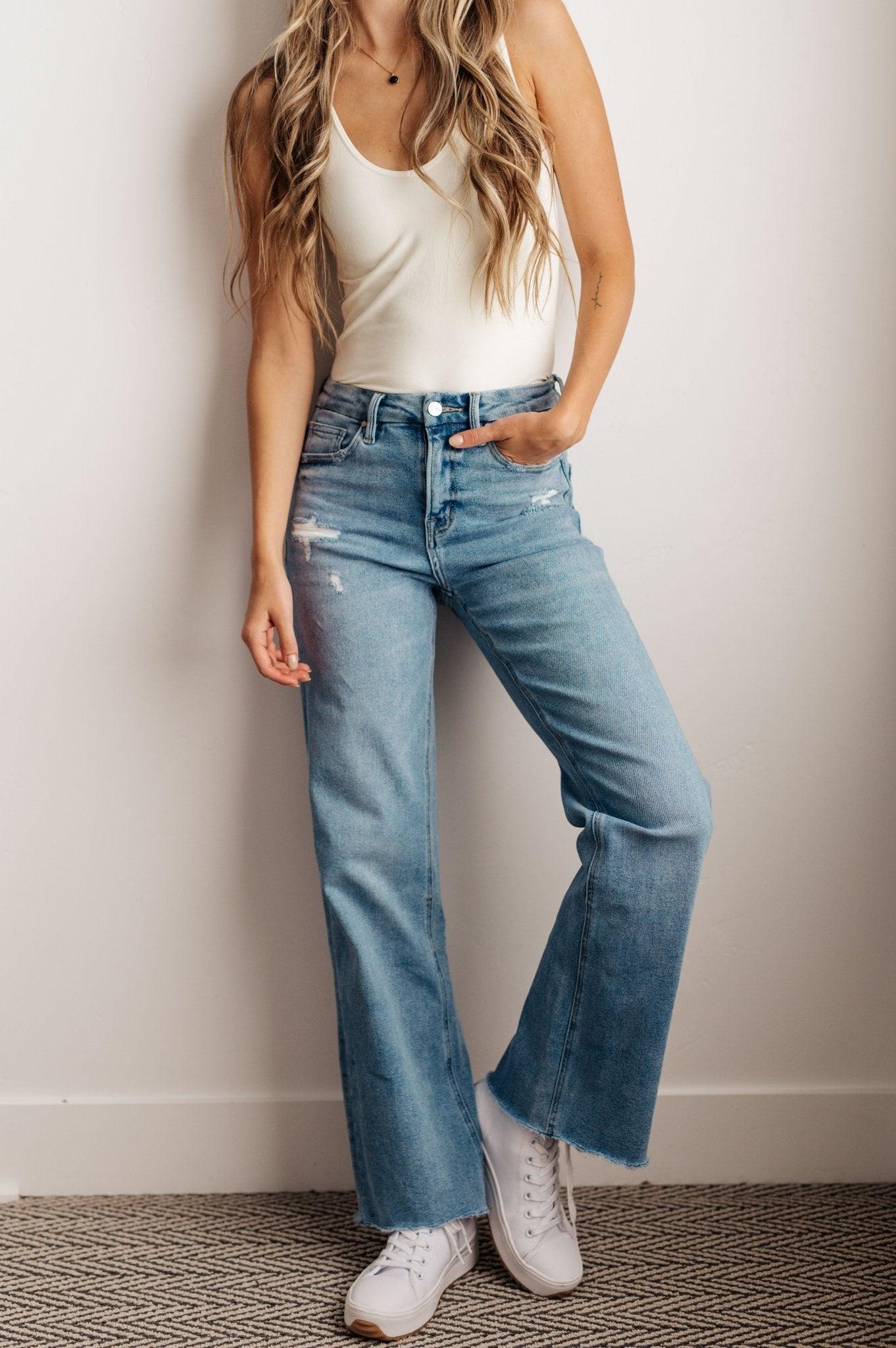 Rose High Rise 90's Straight Jeans in Dark Wash (Online Exclusive) Product Image