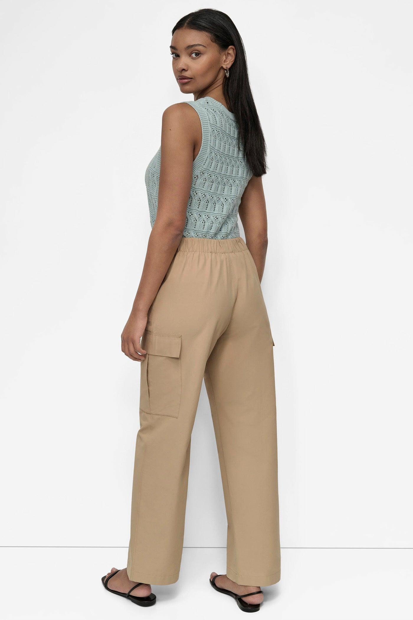 HIGH-RISE STRAIGHT-LEG CARGO PANT Product Image