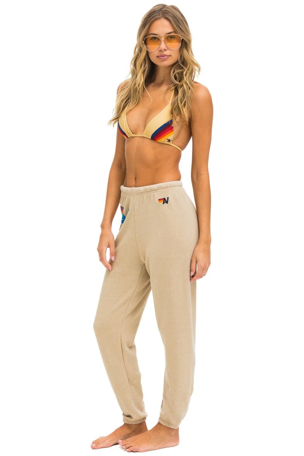 LOGO STITCH SWEATPANTS - SAND Female Product Image