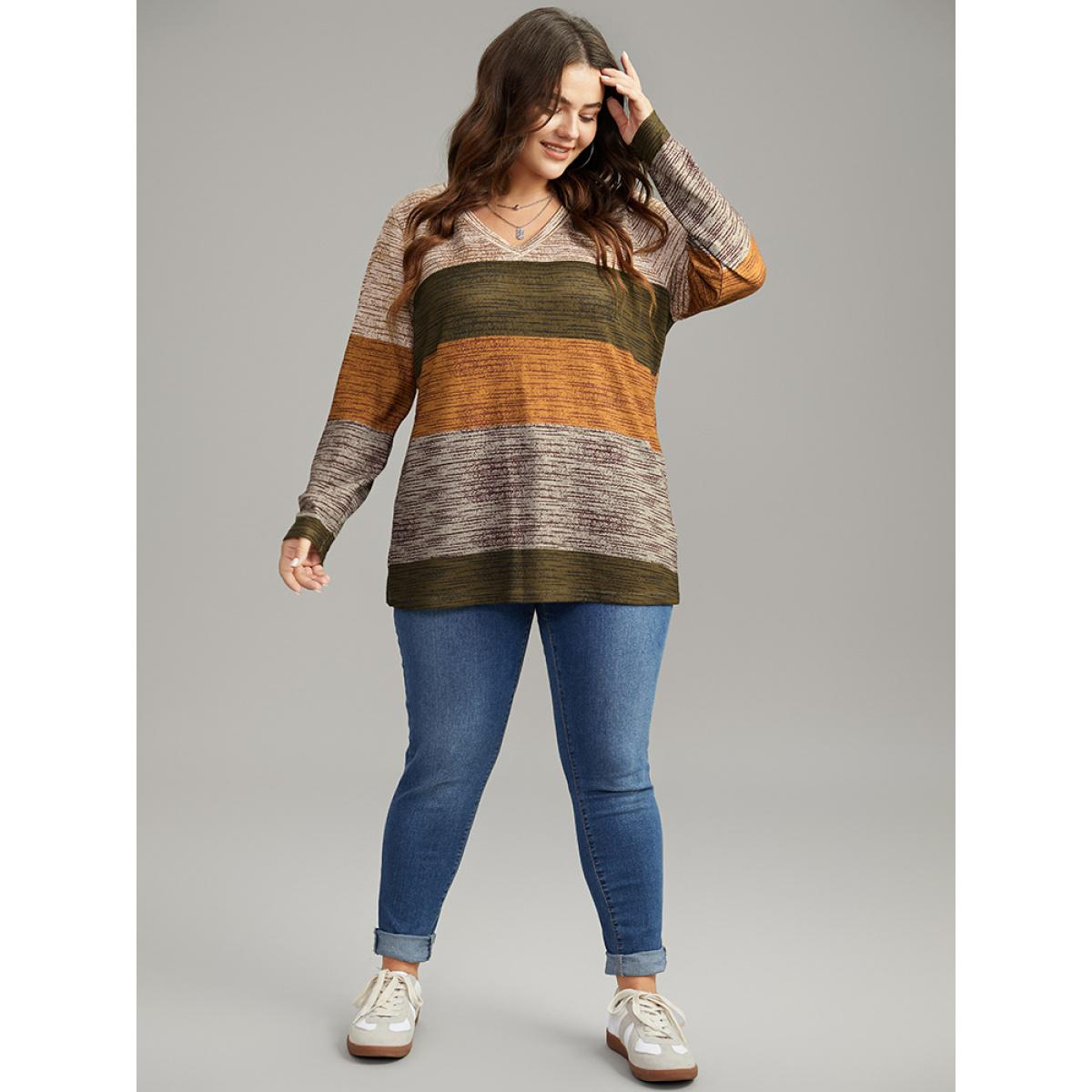 Plus Size Striped Colorblock Contrast V Neck T-shirt Multicolor Women Casual Contrast Colorblock V-neck Everyday T-shirts BloomChic 26/4X Product Image