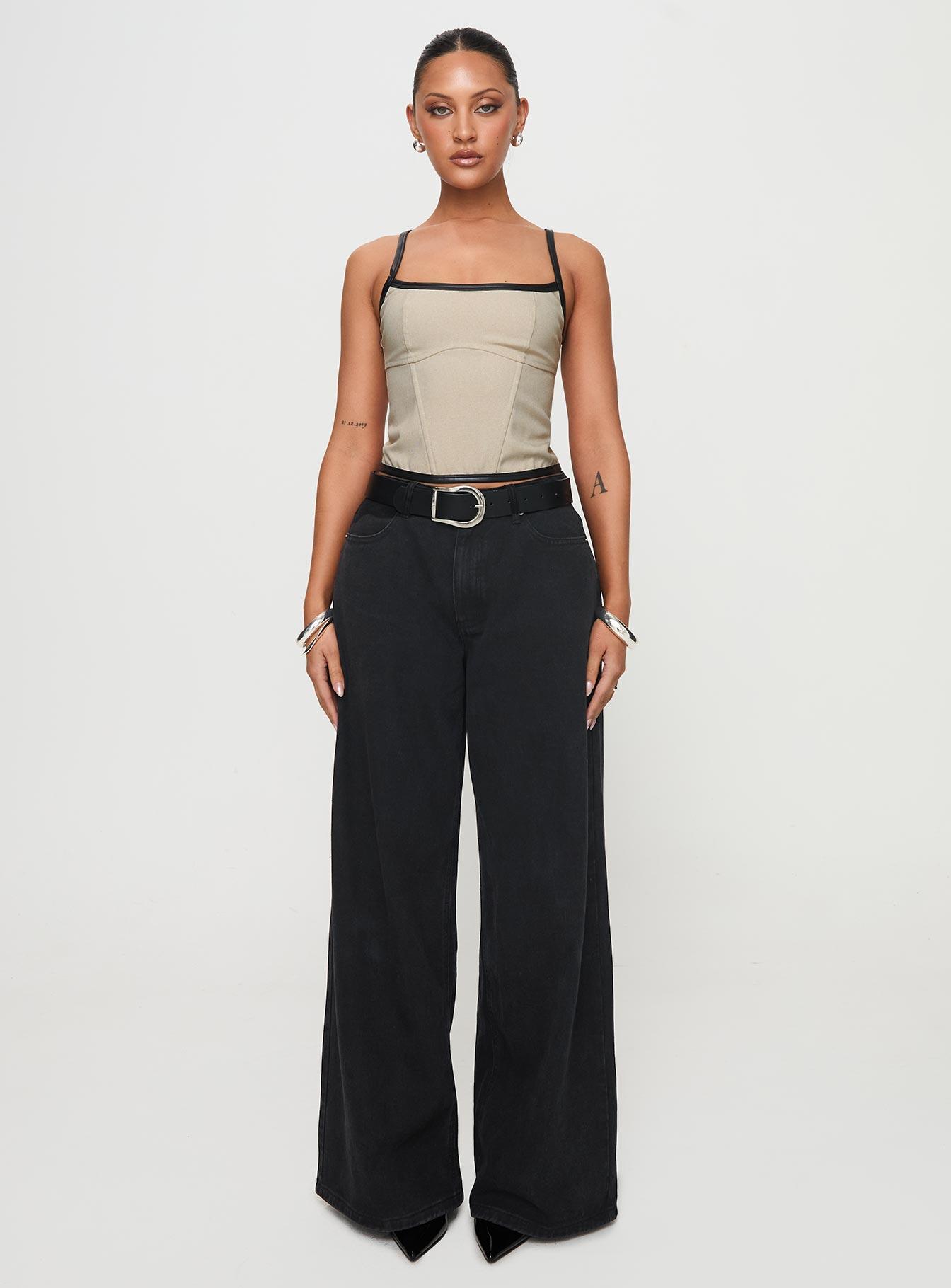 Thalorien Top Beige Product Image