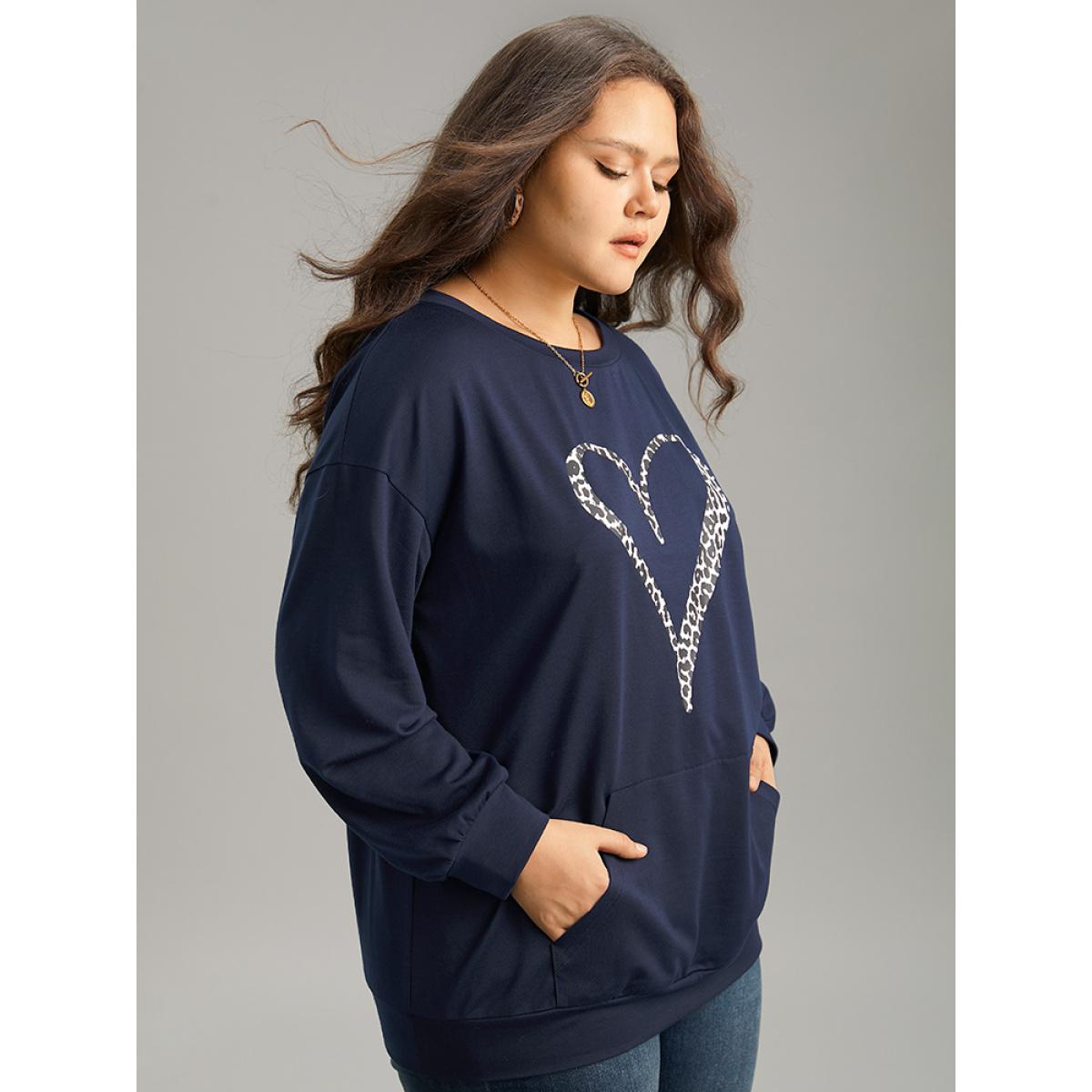 Plus Size Leopard & Heart Print Crew Neck Sweatshirt Women Indigo Elegant Printed Dailywear Sweatshirts BloomChic 18-20/2X Product Image
