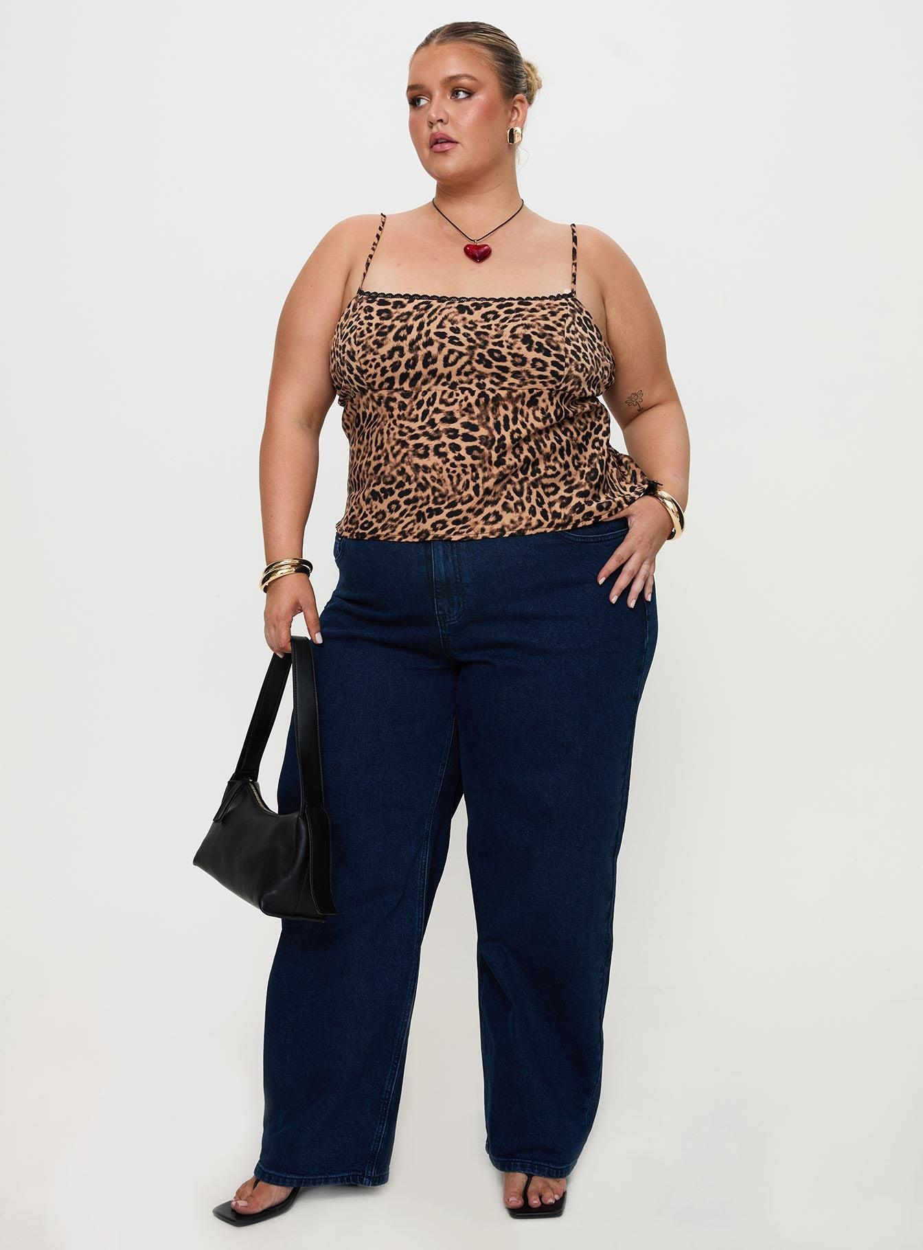 Jaquelyn Top Leopard Curve Product Image