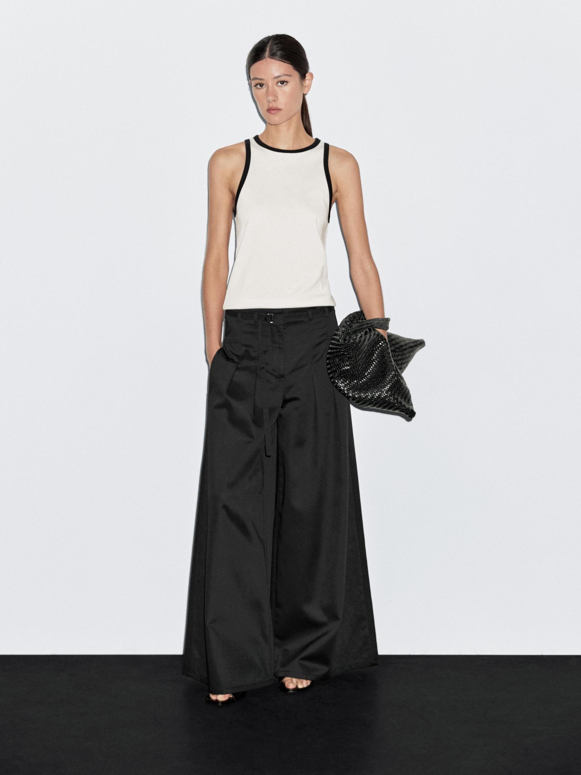 100% cotton halter top with contrast detail Product Image