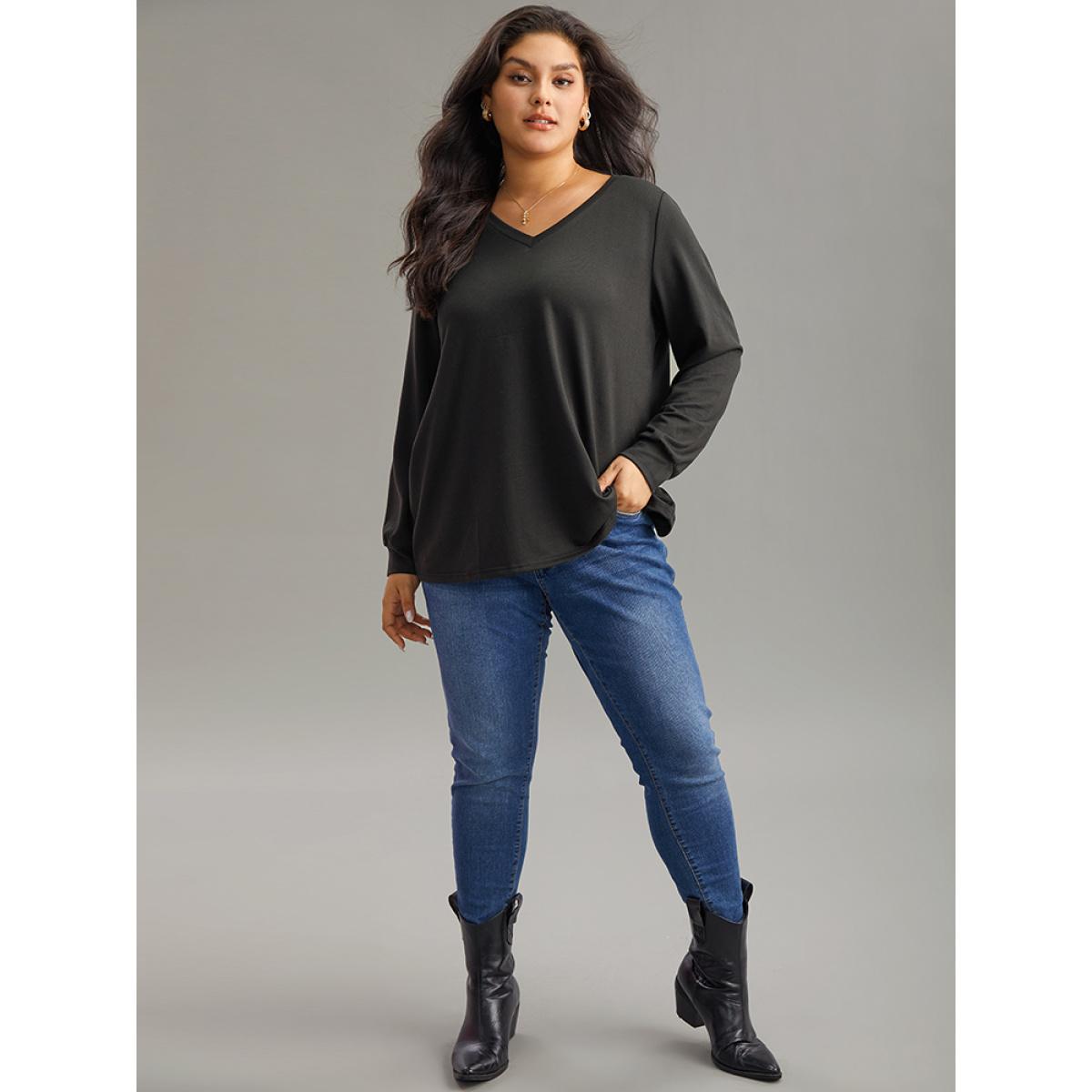 Plus Size Halloween Wing Print Elastic Cuffs Sweatshirt Women Black Casual Printed V-neck Dailywear Sweatshirts BloomChic 26/4X Product Image