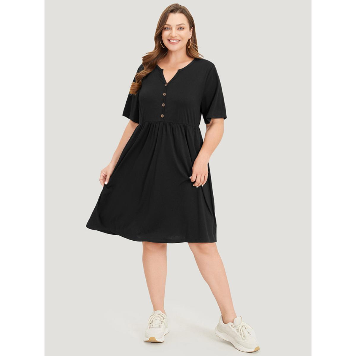 Plus Size Solid Notched Pocket Flutter Hem Dress Black Women Casual Elastic Waist Notched collar Short sleeve Curvy Midi Dress BloomChic 28/5X Product Image