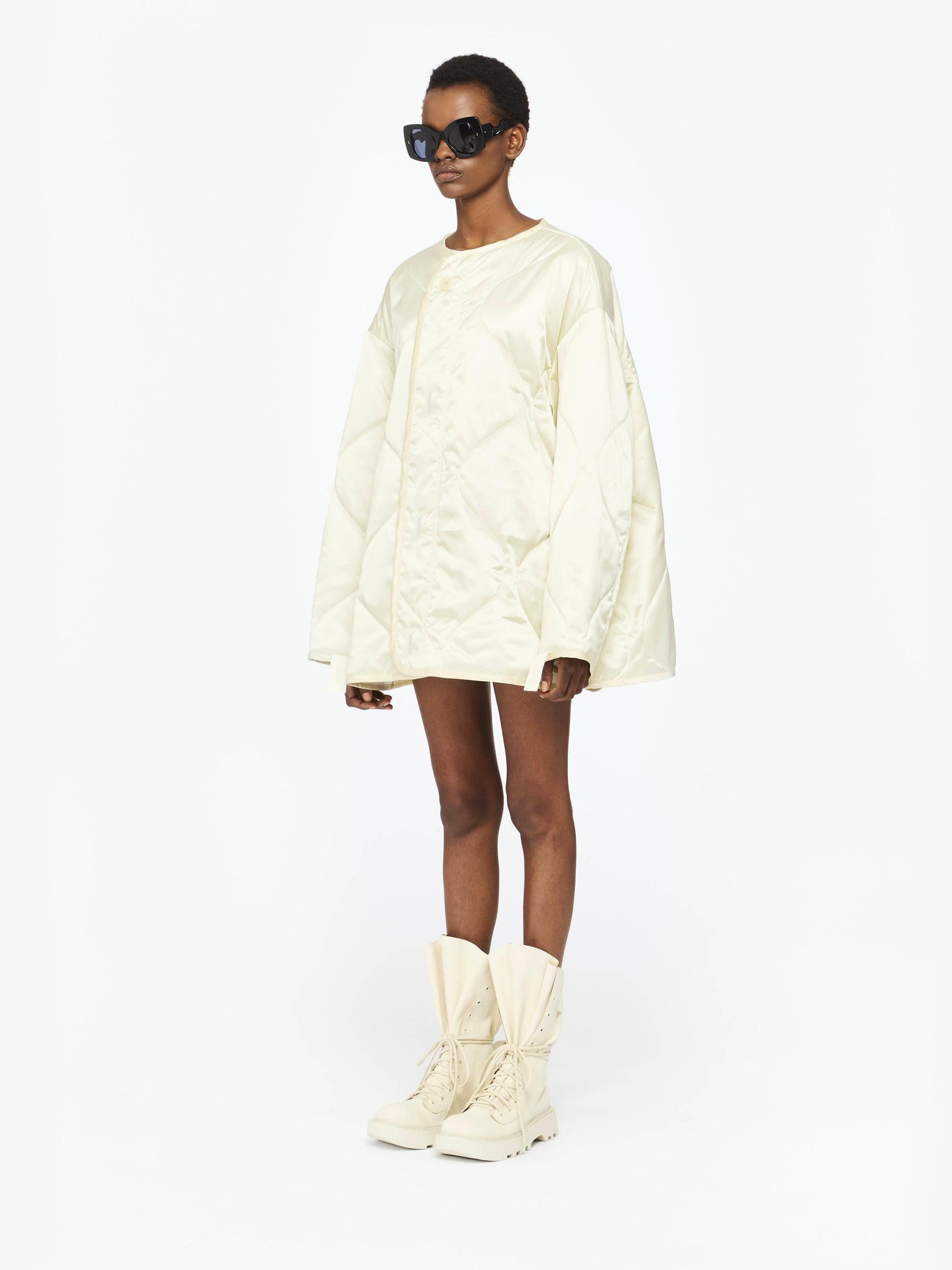 OVERSIZED QUILTED JACKET Product Image