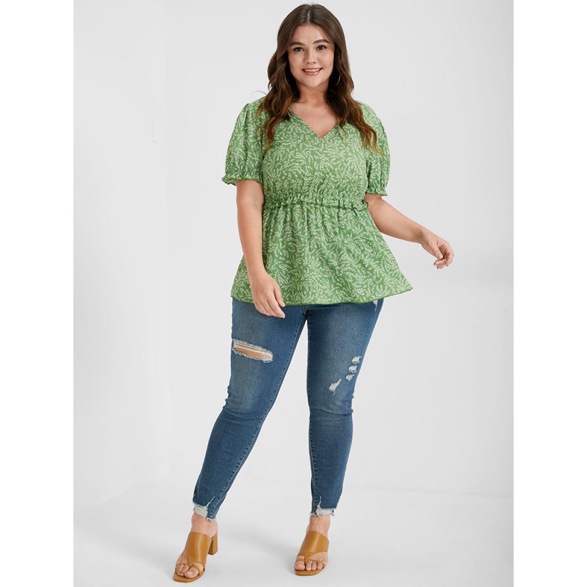 Plus Size SpringGreen Ditsy Floral Ruffled Trim Puff Sleeve V Neck Blouse Women Casual Short sleeve V-neck Dailywear Blouses BloomChic 18/2X Product Image
