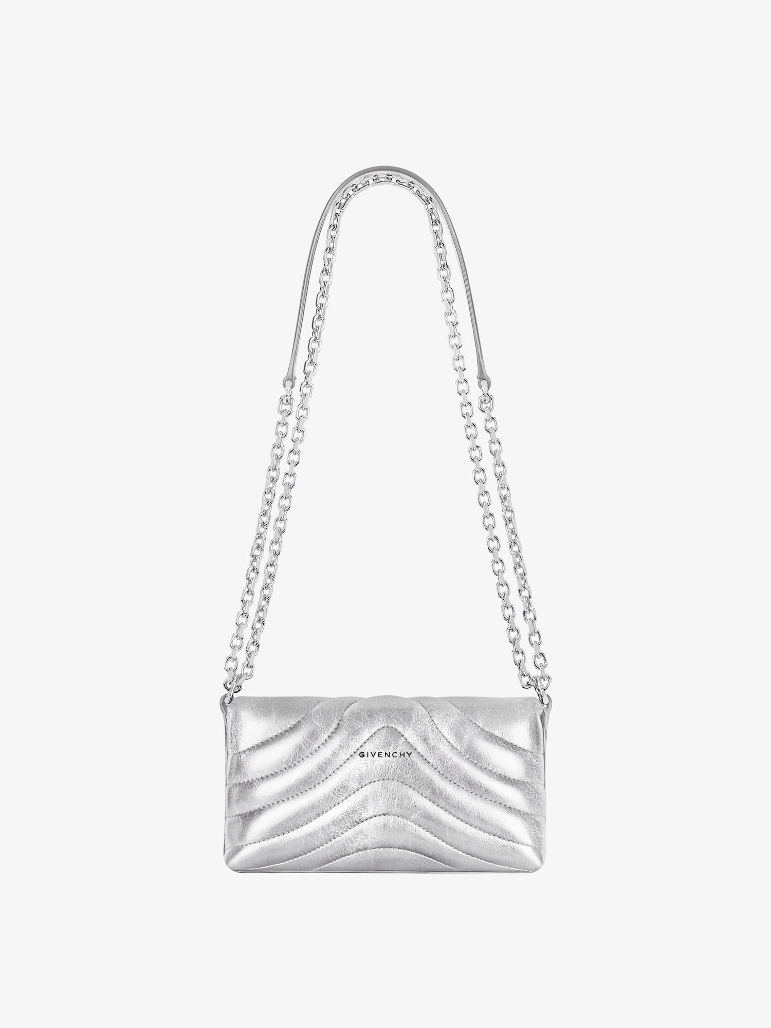 4G Liquid wallet on chain in laminated quilted leather Product Image