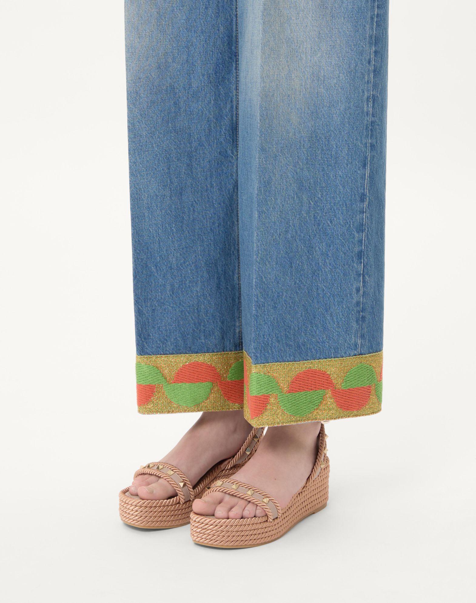 Rockstud Flatform Sandal In Calfskin 45Mm Product Image