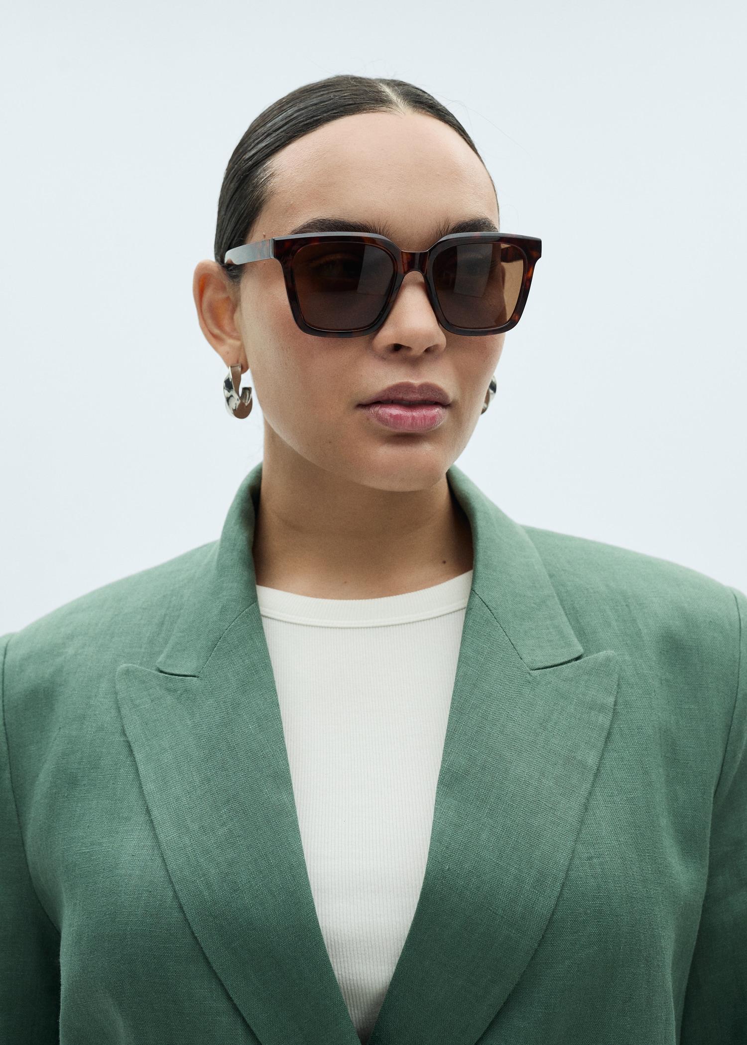 Linen suit blazer - Women | MANGO USA Product Image