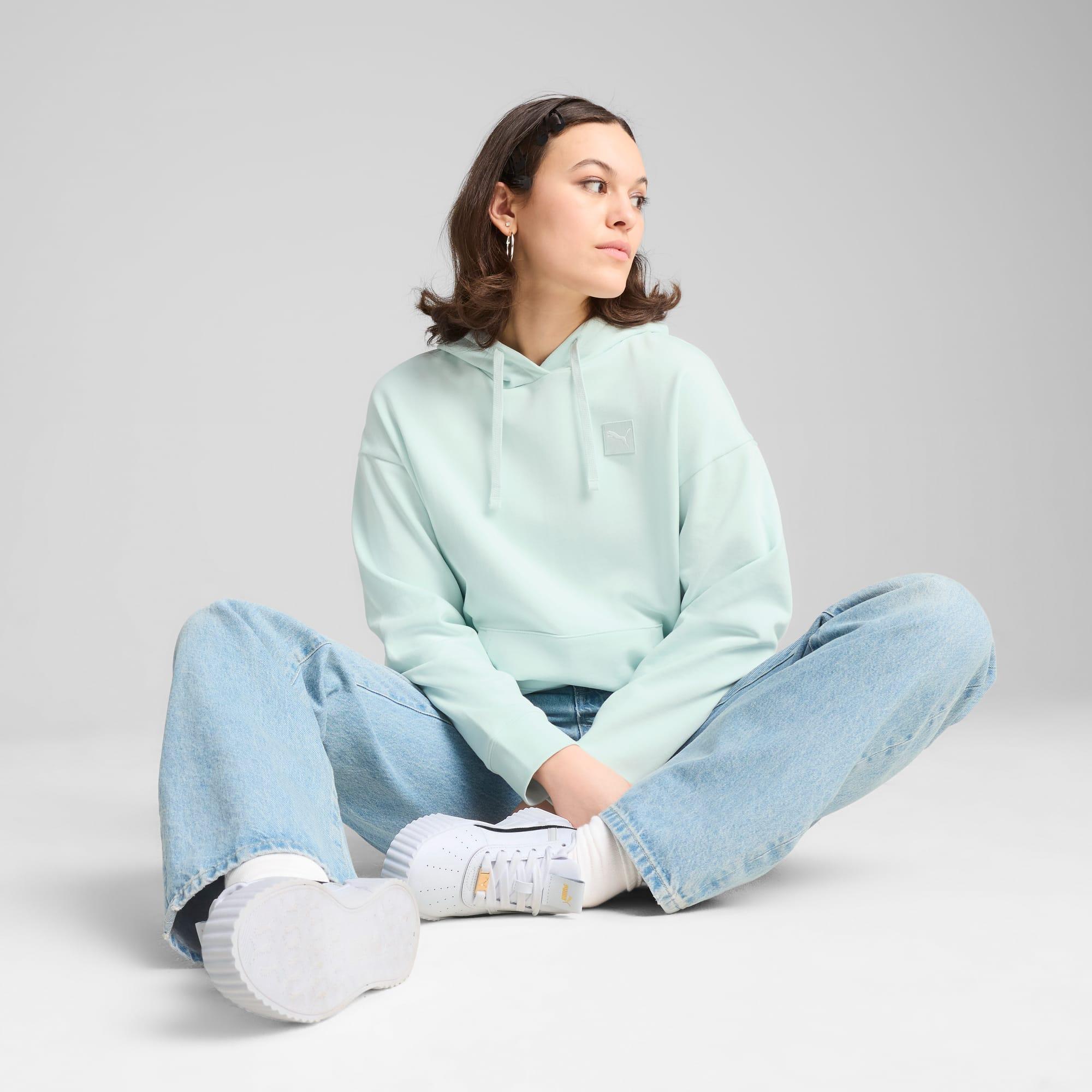 ESS ELEVATED Comfort Hoodie Women Product Image